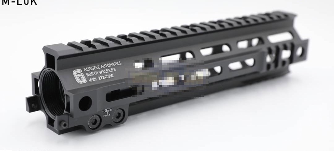 ชุดหน้า Geissele MK4 🚩ระบบรางM-Lok 🚩(ชุดหน้า MK4) สำหรับปืนตระกูล : M4/M16/AR15 เส้นผ่านศูนย์กลาง : 3.1 mm. มี2รุ่นให้เลือก ✅รุ่นความยาว 9.5” (ความยาว 24 cm. , น้ำหนัก 315 กรัม) ✅รุ่นความยาว 13.5” (ความยาว 34.2 cm. , น้ำหนัก 