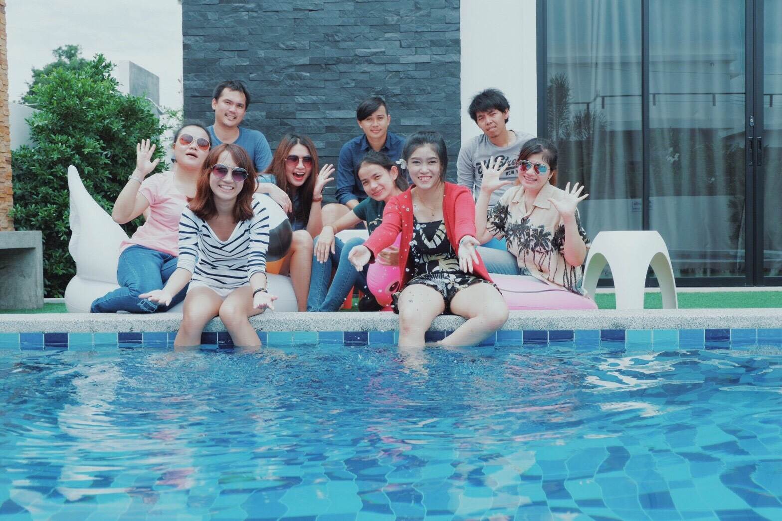 HR 4011 บ้านพักหัวหิน บ้านโพนี่ พูลวิลล่า คาราโอเกะ