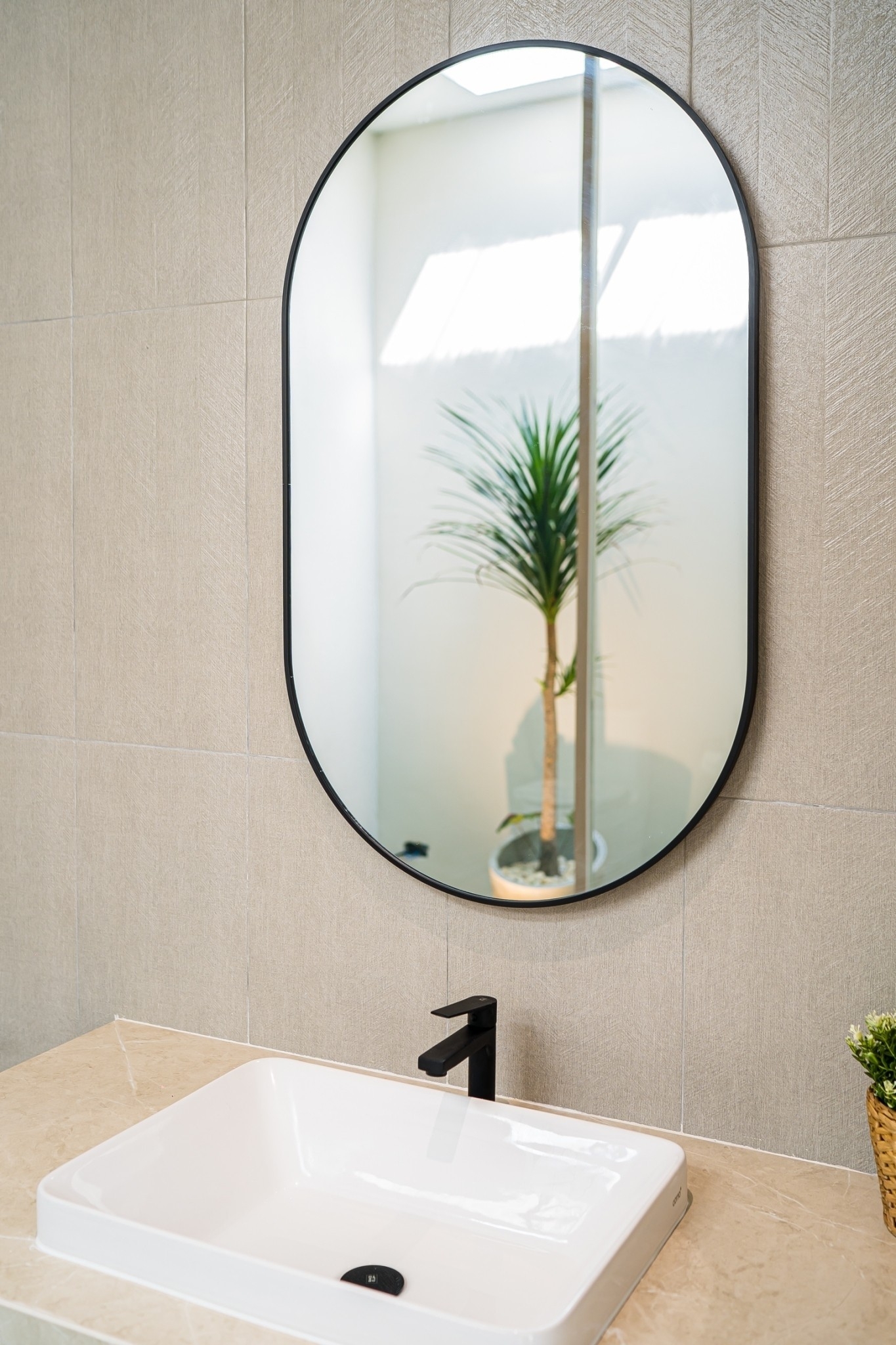 HR15083 บ้านพักติดทะเลหัวหิน The Rest Beachfront Hua Hin Pool Villa