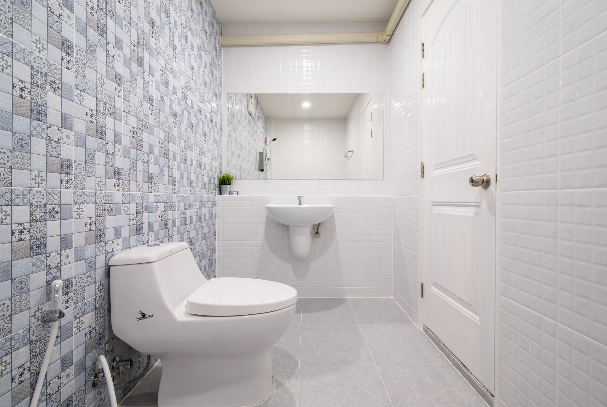 HR7005 บ้านพักชะอำ บ้านพาสเทล