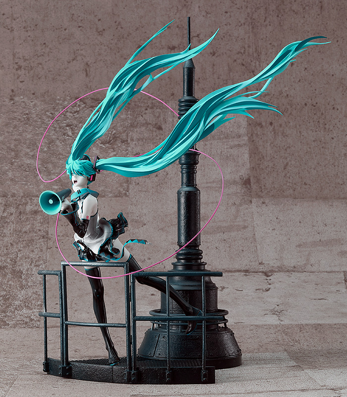 เปิดจอง : Hatsune Miku: Love is War Refined Ver. -Good Smile Company 20th Anniversary Book-