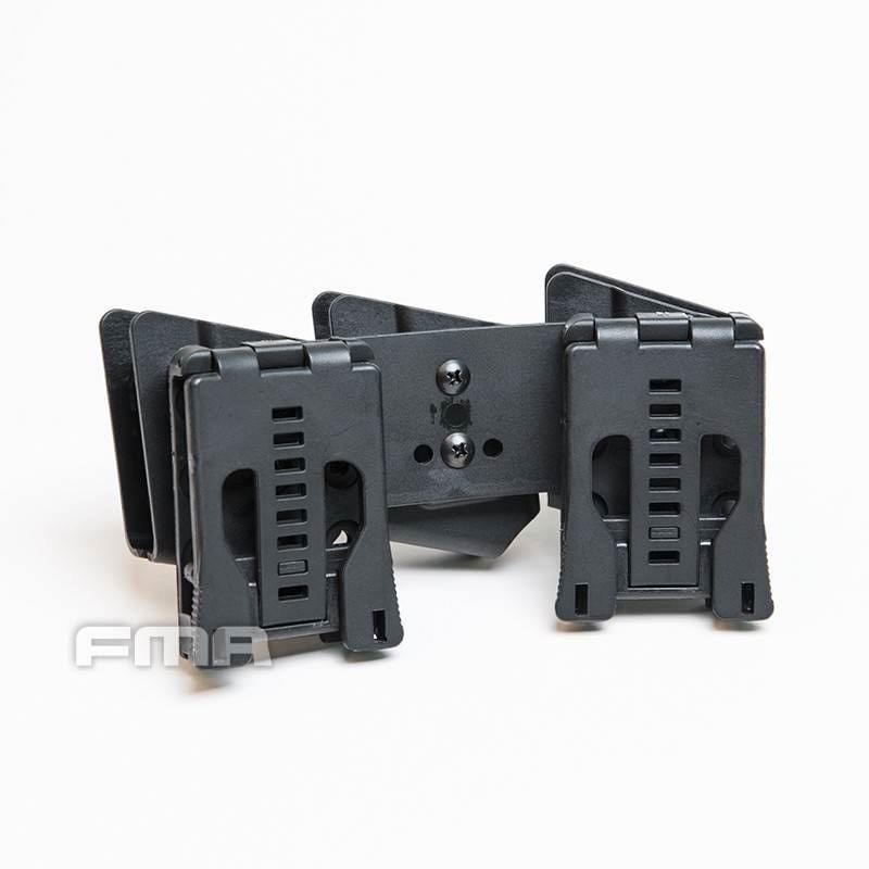 FMA IPSC 9mm pouch ซองแม็กกาซีน 9 mm. 3 แถวเรียง ยึดบนแผ่น flexible plate โค้งรับลำตัว ระบบล็อค Teklok 2 จุด มั่นใจทุกการเคลื่อนไหว ตัวล็อคสามารถปรับขนาดตาม ไซส์เข็มขัดได้ น้ำหนักเบา เพียง 230 g. สีดำ ราคาส่ง 1,500 บาท