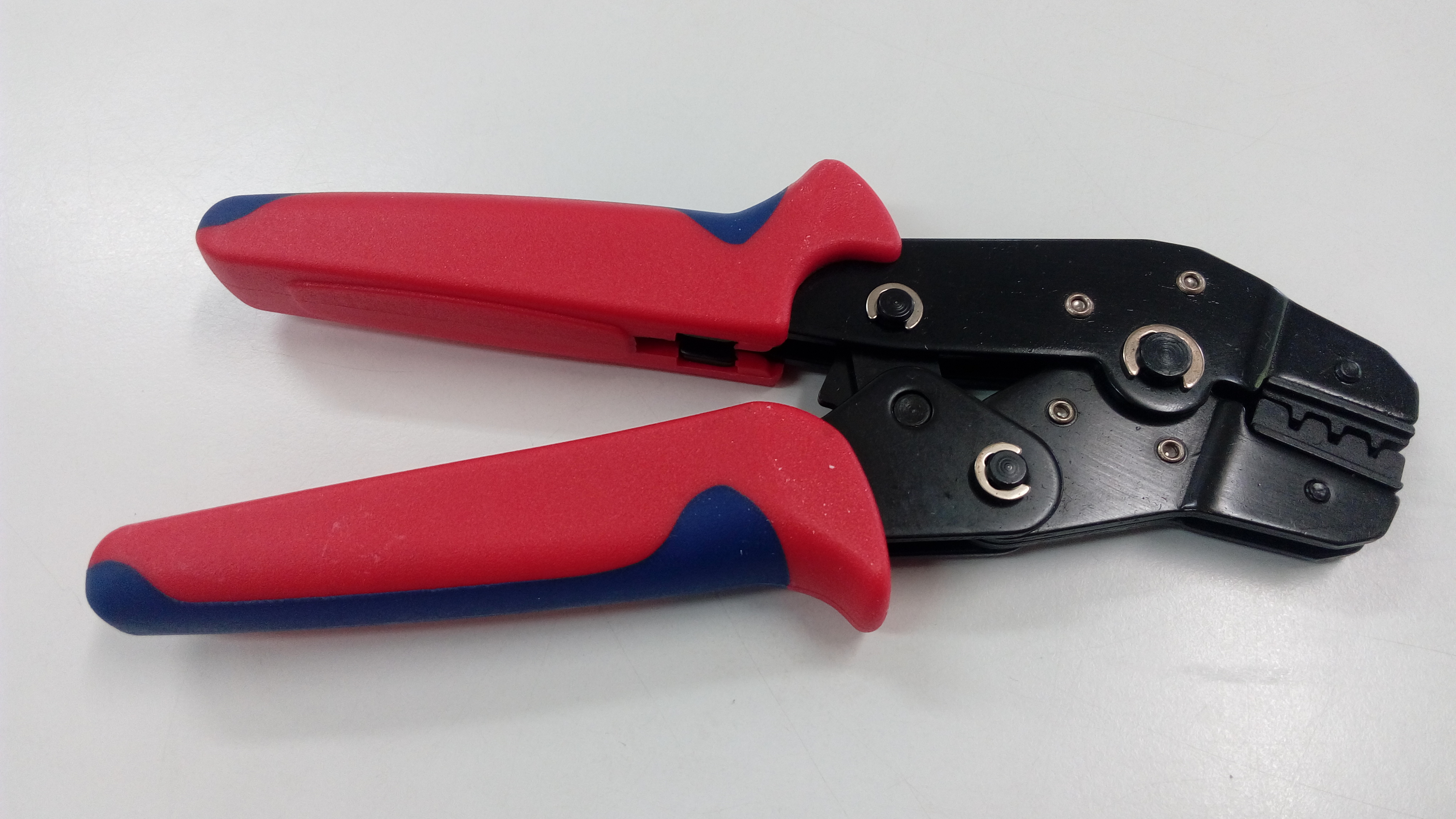 คีมย้ำหางปลา แบบย้ำหัวสายไฟ รุ่น DN-28B ใช้กับสายไฟขนาด 0.1-1 mm2