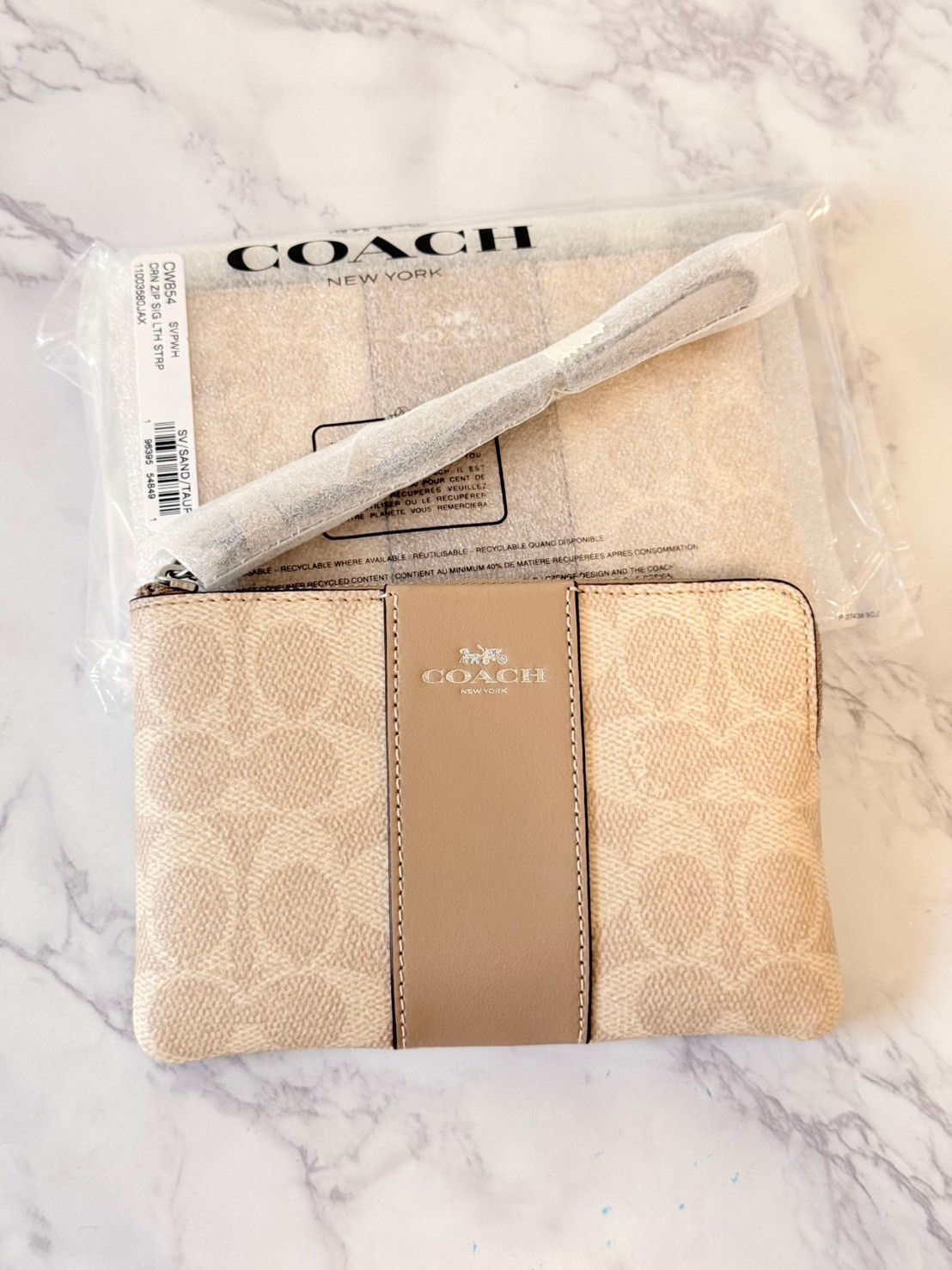 กระเป๋าคล้องมือ Coach แท้ รุ่นCW854