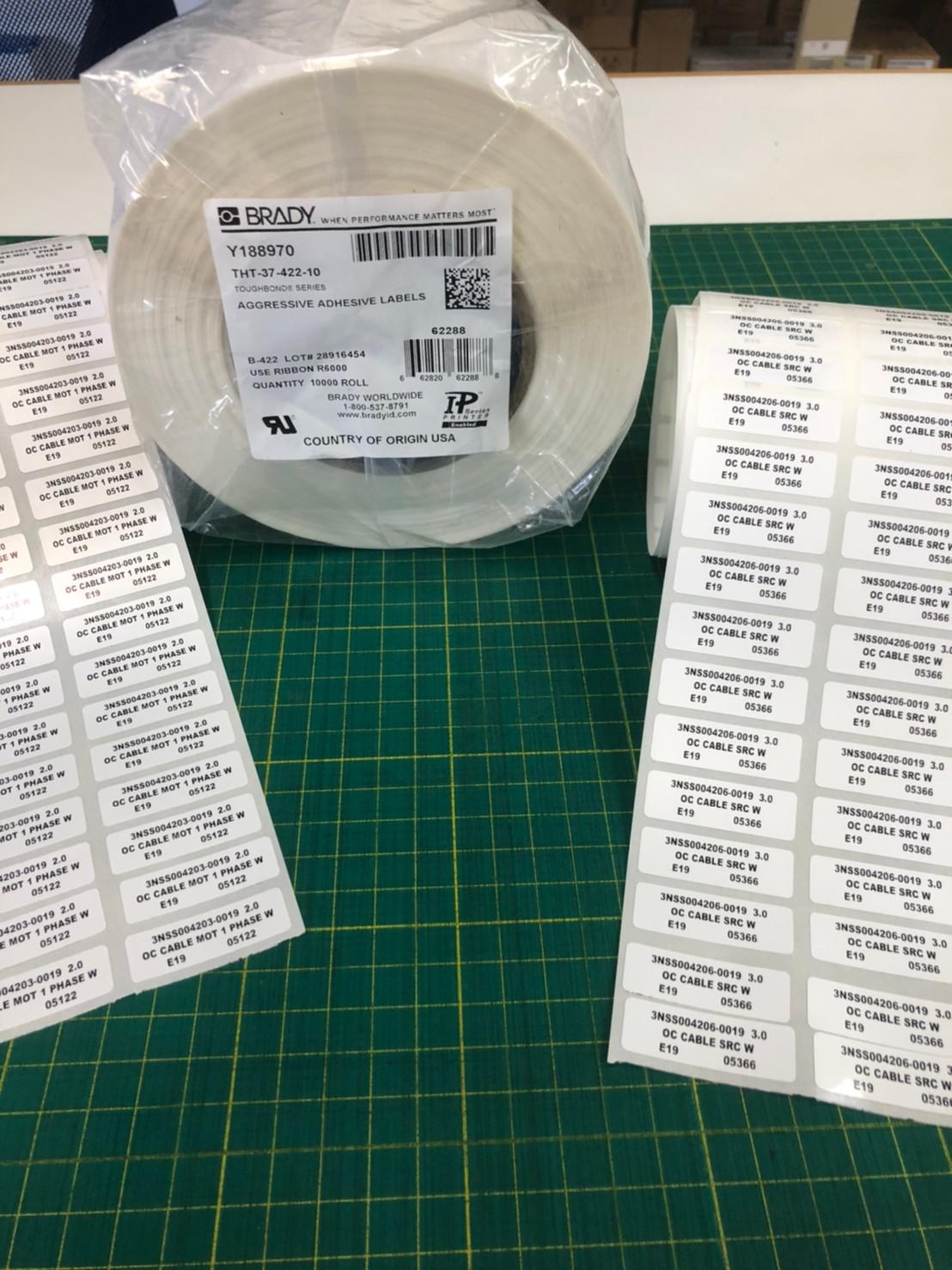 รับพิมพ์สติ๊กเกอร์ BRADY THT-37-422-10 สติ๊กเกอร์ติดสายไฟ (ขั้นต่ำ 100 ดวง)