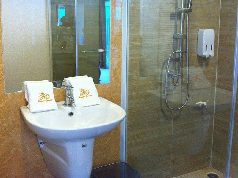 HR 10100 เดอะแกรน ชะอำ