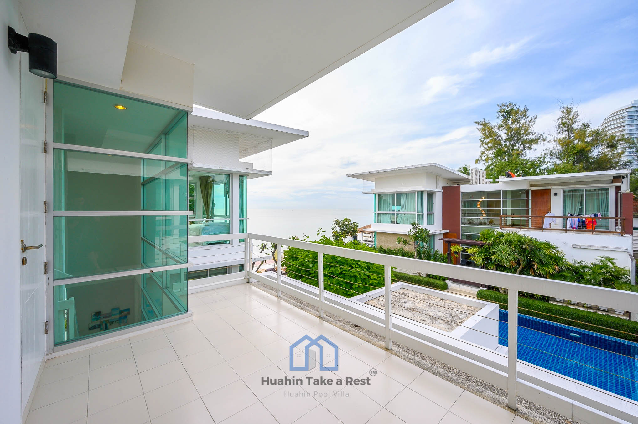 HR15035 บ้านพักติดทะเลหัวหิน บ้านเดอะซันเซตบีช พูลวิลล่า