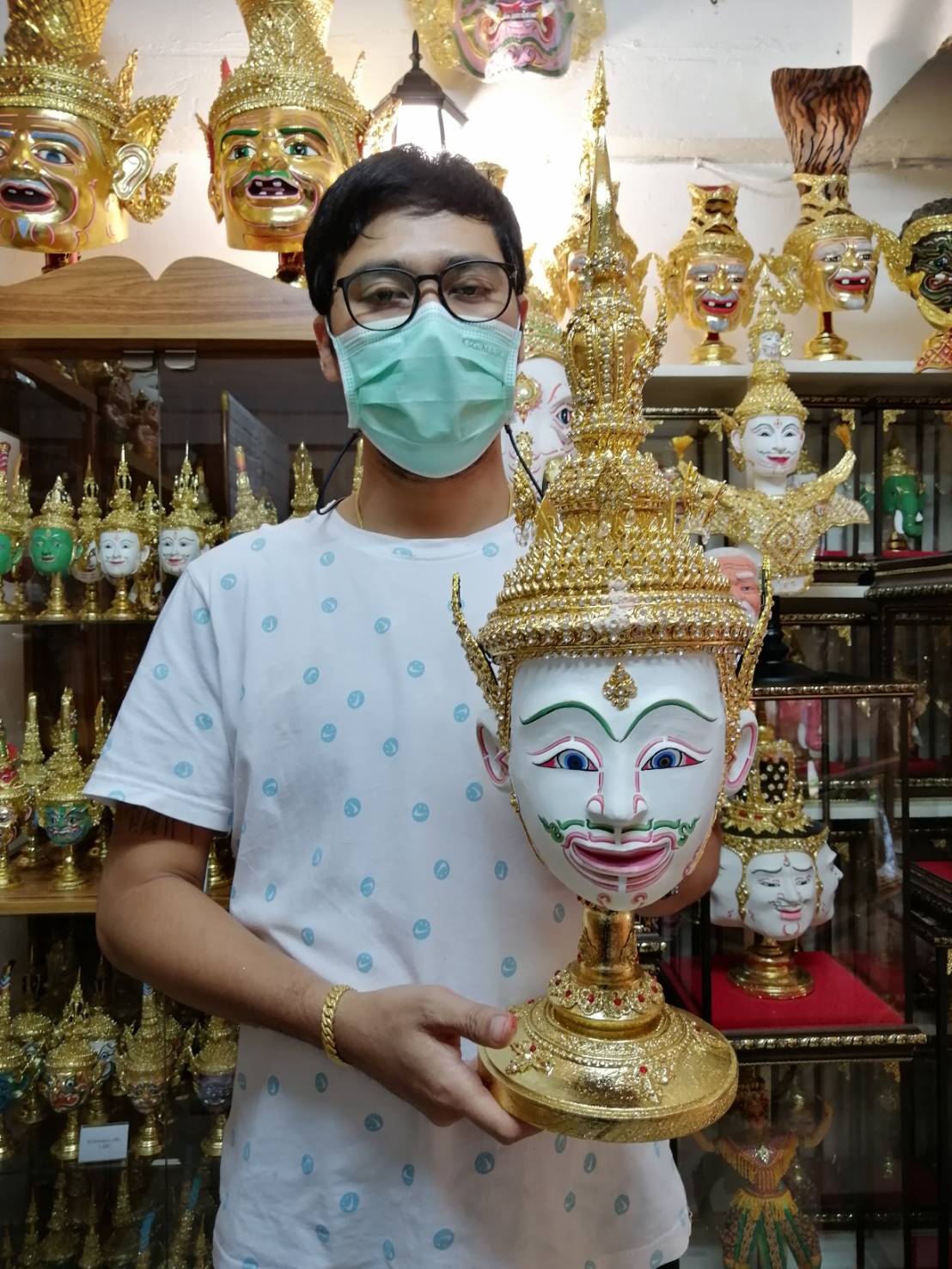 พระอิศวร ขนาดผลส้มโอ (เกรดพรีเมี่ยม) พร้อมฐานปิดทองประดับเพชร