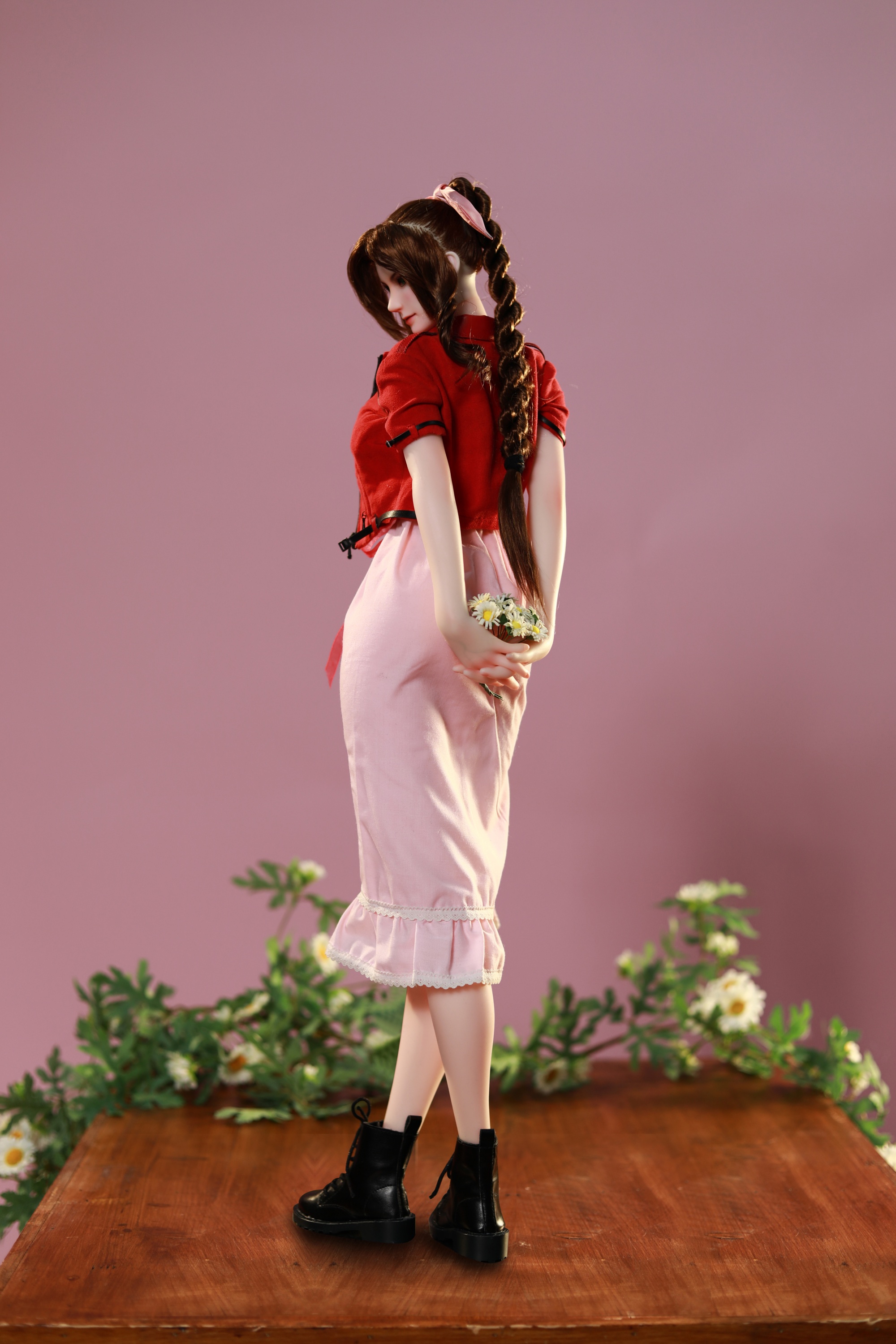 เปิดจอง : Aerith (pink dress and red wrap)