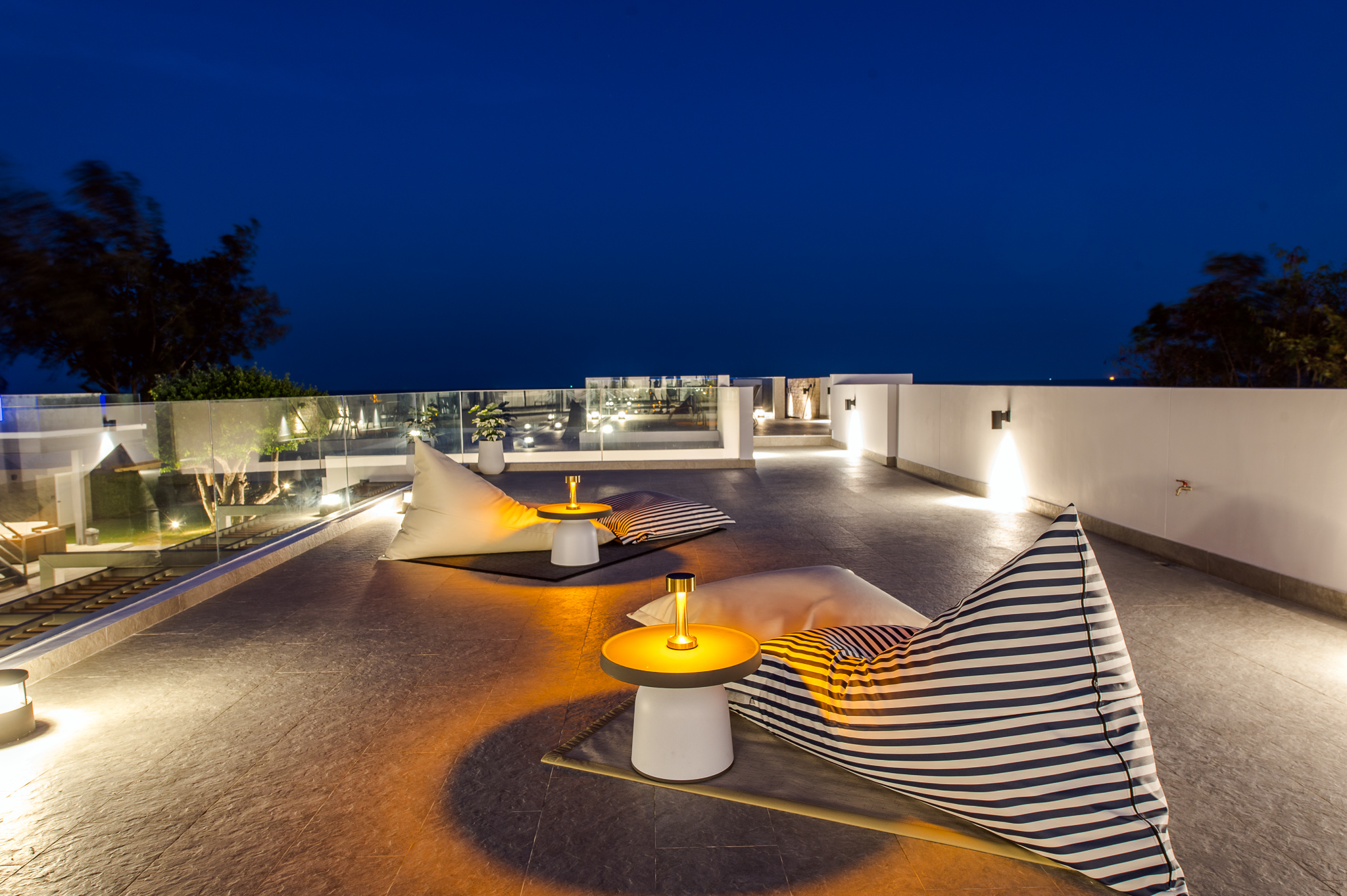 HR15066 บ้านพักติดทะเลหัวหิน The Casa Rocca Beach Villa HuaHin