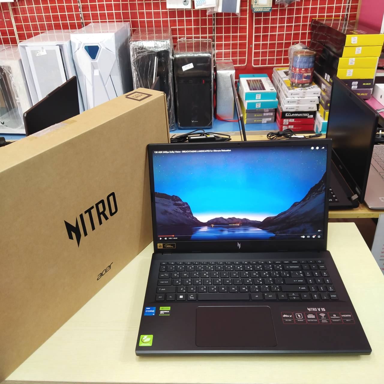 ACER NITRO V 15 ANV15-51-52MC สภาพเครื่อง 97% ติดฟิล์มกันรอยหน้าจอแล้ว ประกันศูนย์ Onsite 20/08/2027 ประกัน J.I.B. 15/01/2028