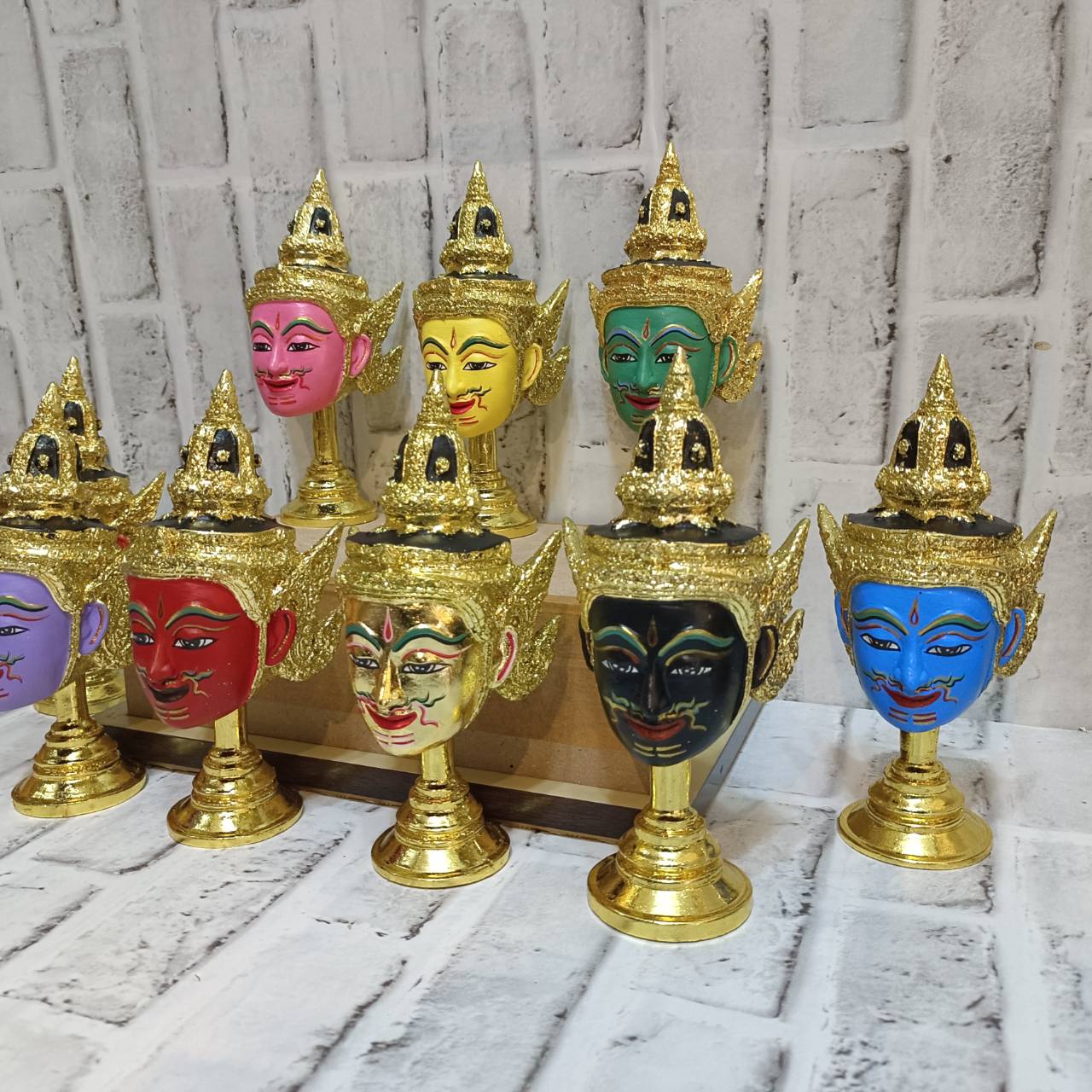 ชุดเศียรเทพประจำวัน 9 เศียร ขนาดเล็ก พร้อมฐานปิดทอง