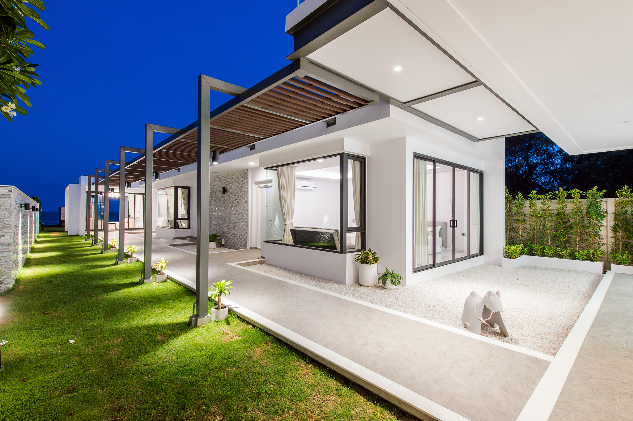 HR15066 บ้านพักติดทะเลหัวหิน The Casa Rocca Beach Villa HuaHin