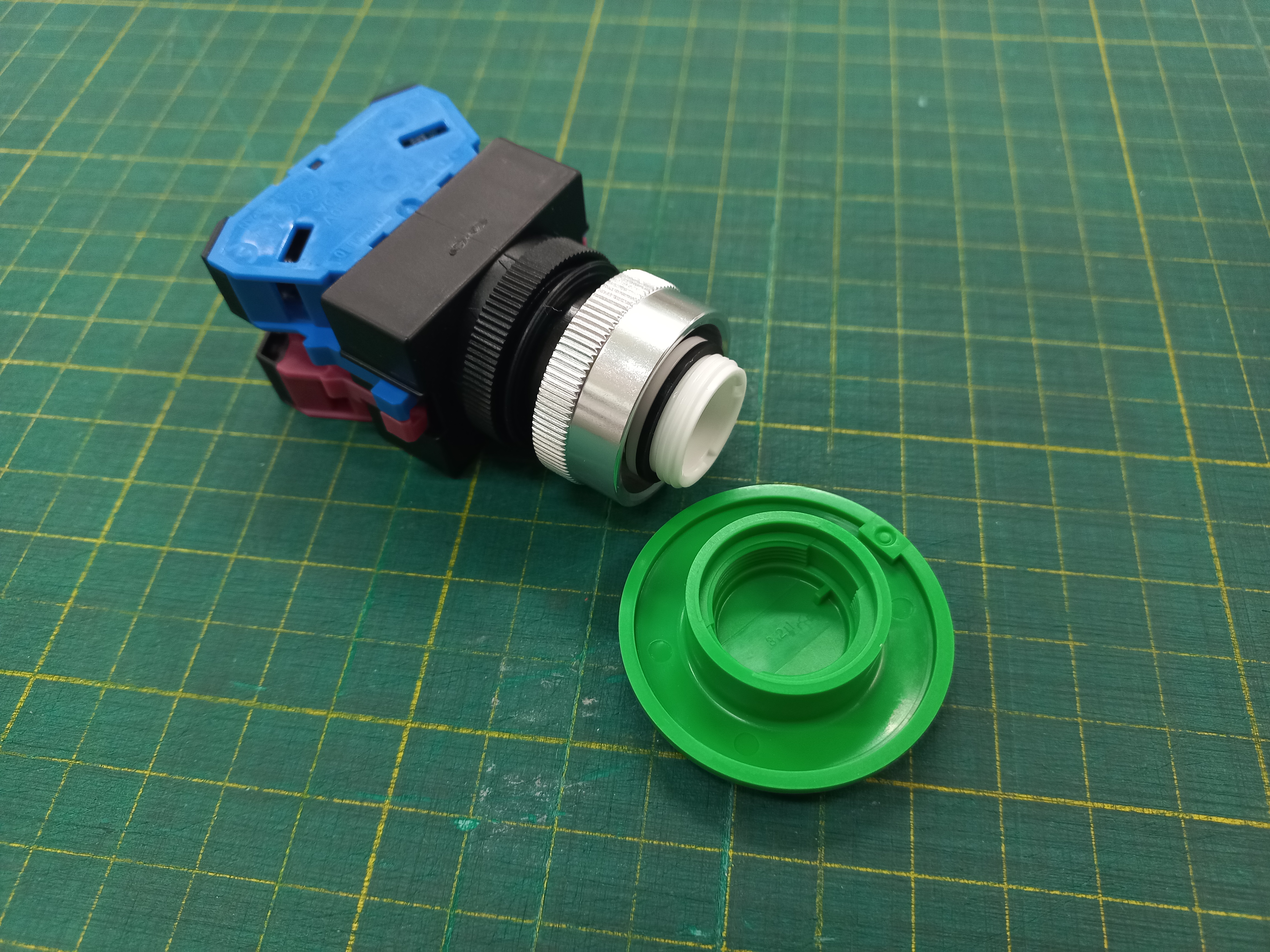 ปุ่มกด IDEC 1NO-1NC สวิตซ์กดหัวเห็ด รู 22 mm Push Button Switch