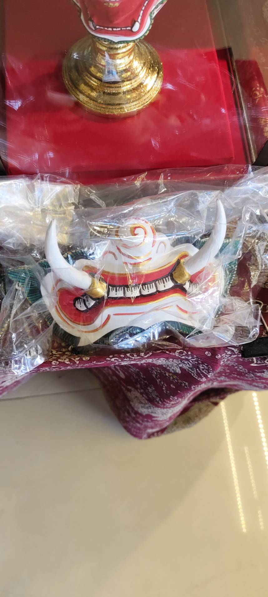 หน้ากาก ปากยักษ์ งานสวย