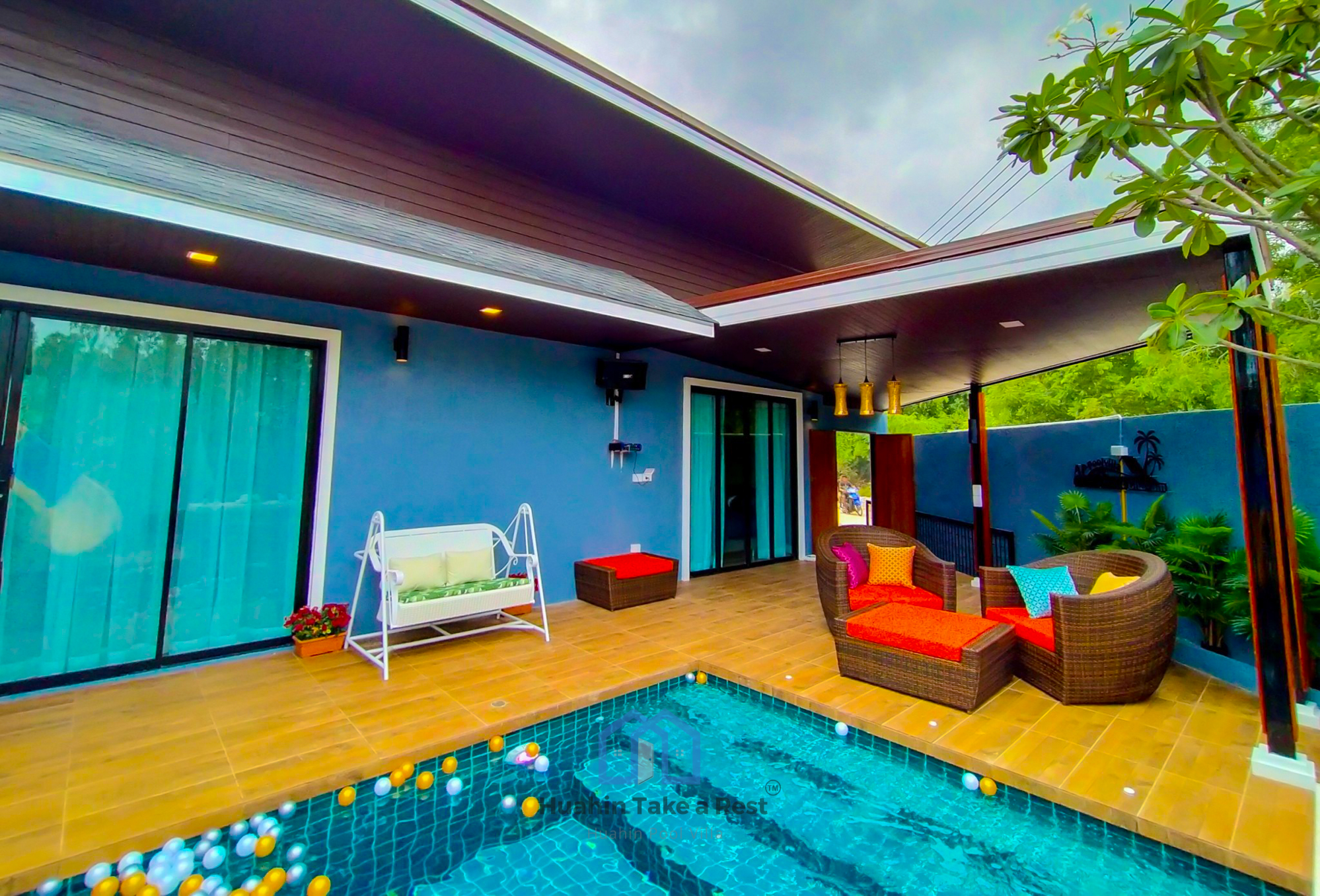 HR3075 บ้านพักชะอำ บ้านอะพอลโล่ V1