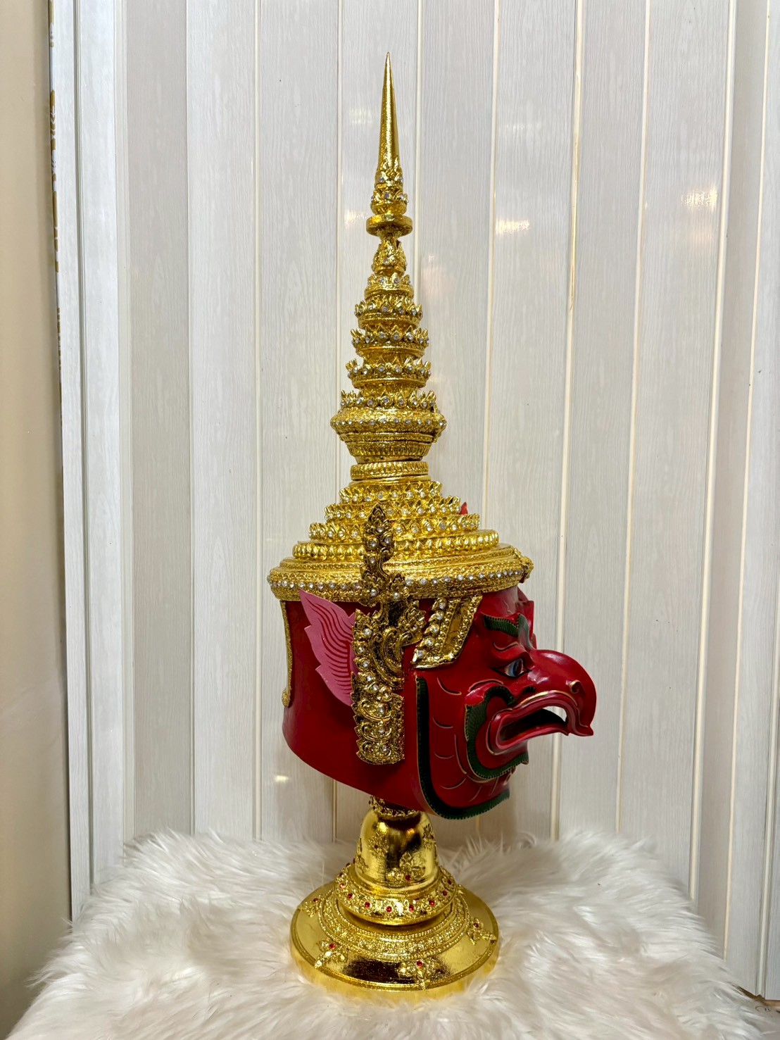 พญาครุฑ ยอดแหลม ขนาดครอบ (สีแดง)