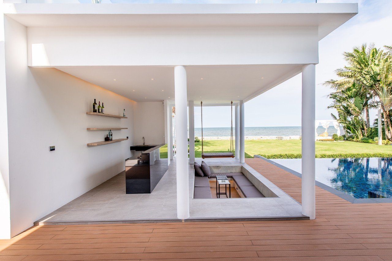 HR15030 บ้านพักติดทะเล The Vacation Beach Pool Villa Cha Am