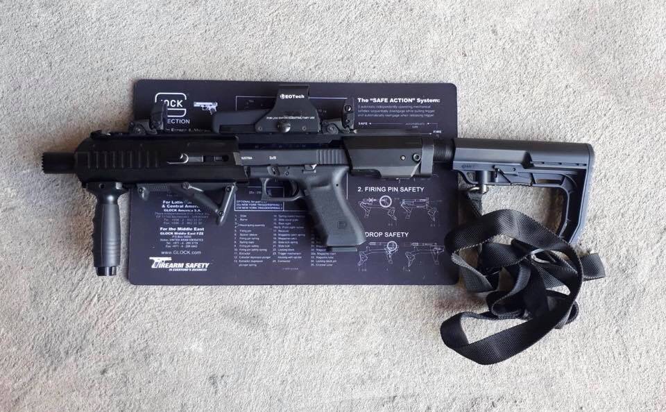 New.ชุดประกอบ Hara arm Glock เพิ่มความแน่นอนในเล็งและจับกระชับมือได้อย่างง่ายๆกับ Hera Arms TriarII for Glock วัสดุโดยรวมเป็น อลูมิเนียมเนื้อแข็ง สามารถนำไปใช้ปืน Glock 17/19/20/22/23/31/32/34/35 ได้ หรือจะนำไปใช้กับปืนจริงก็ได้ ประกอบง่ายไม่ต้องใช้เครื่อ