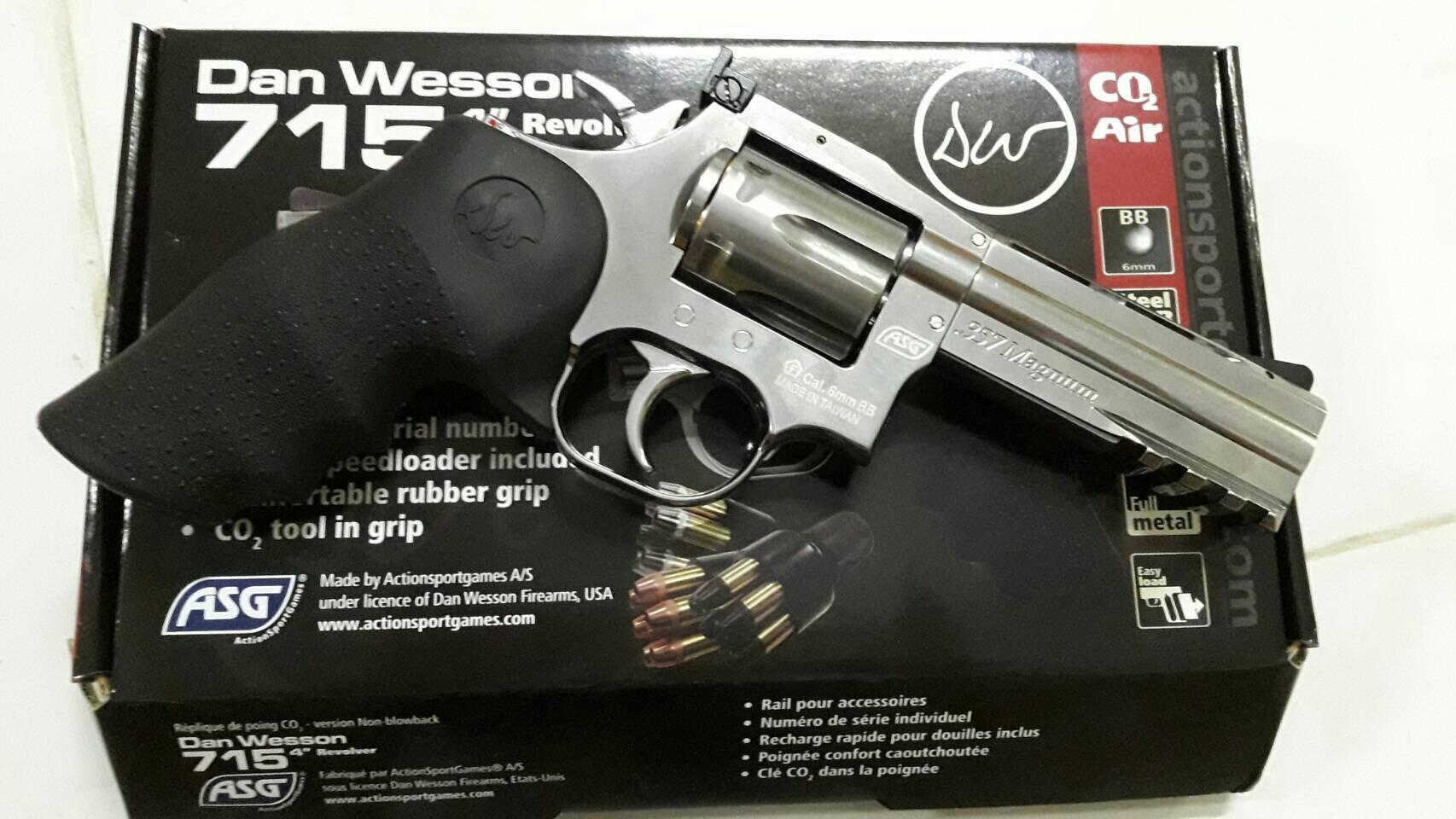 New.ASG Dan Wesson 715 2.5" / 4" Co2. สีดำ / สีเงิน ราคาพิเศษ