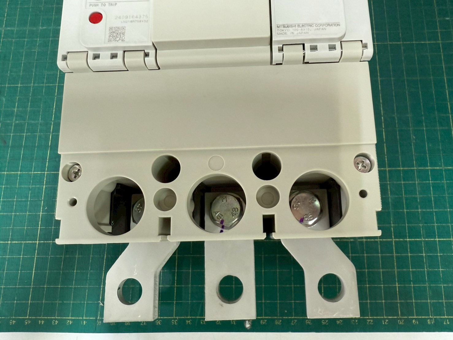 เบรกเกอร์ NF400-CW 3P 350A มิตซูบิชิ MITSUBISHI 350A 3POLE NF400 CW NF400CW