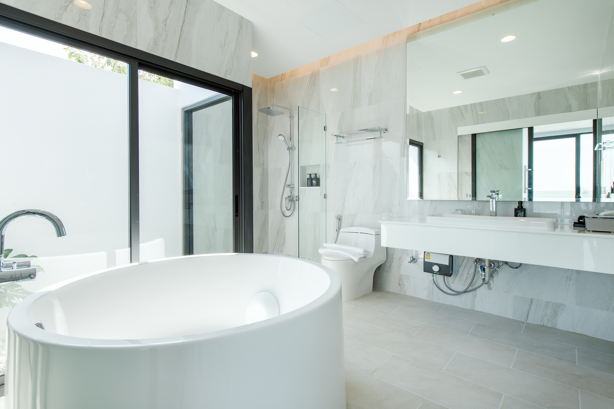 HR15066 บ้านพักติดทะเลหัวหิน The Casa Rocca Beach Villa HuaHin