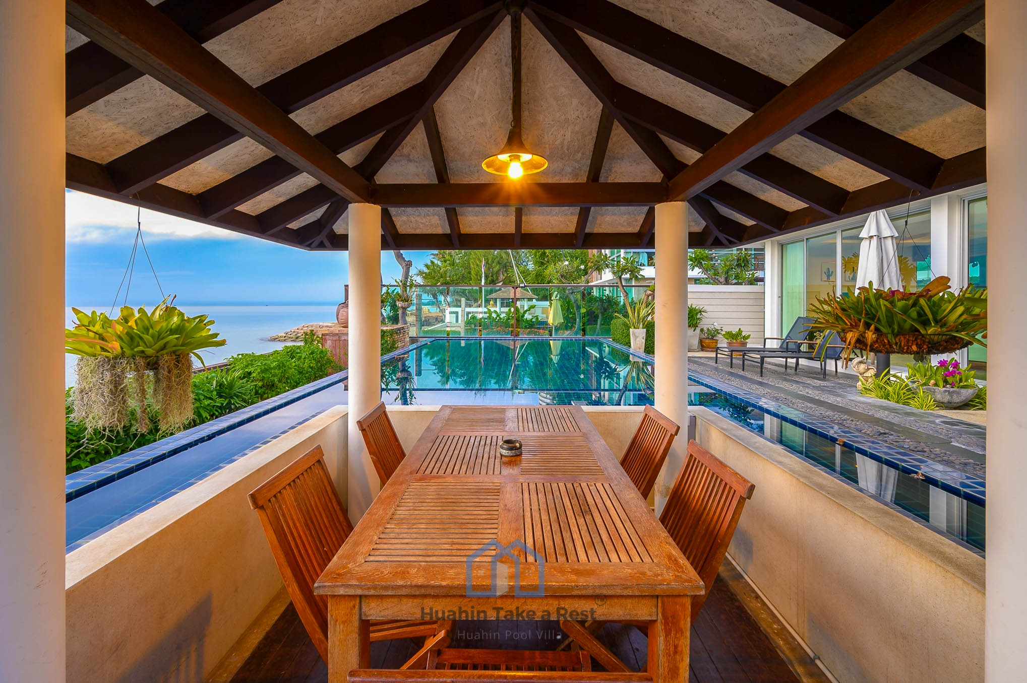HR15035 บ้านพักติดทะเลหัวหิน บ้านเดอะซันเซตบีช พูลวิลล่า