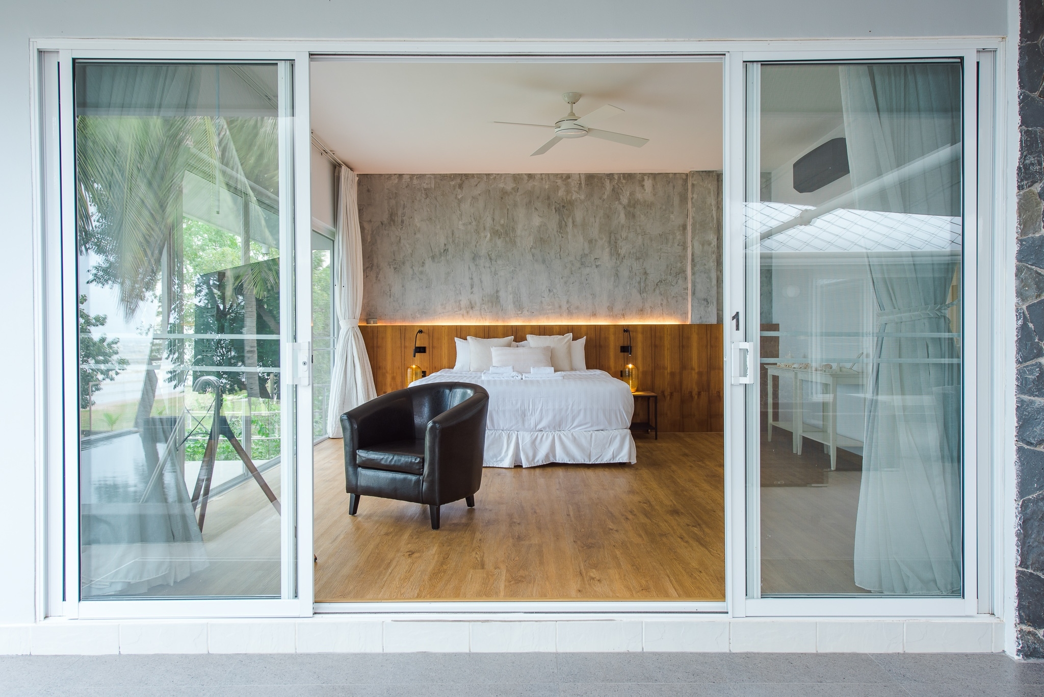 HR15044 บ้านพักติดทะเล กุยบุรี The Cozy Beach Villa