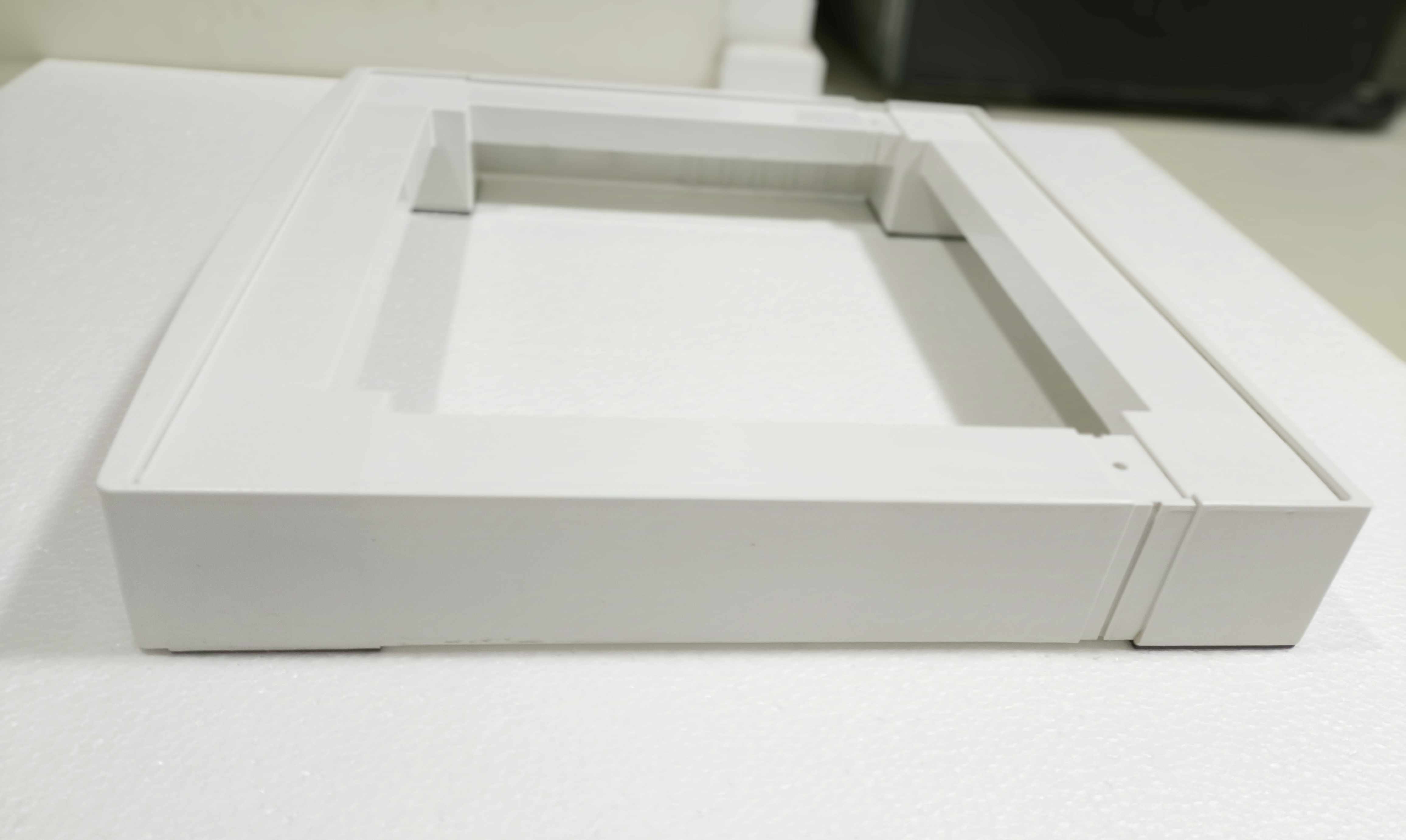 ฐานรองเครื่องซักผ้าฝาหน้าLG ของใหม่ ของแท้ แข็งแรงรับน้ำหนักได้มาก Size 550 mm.