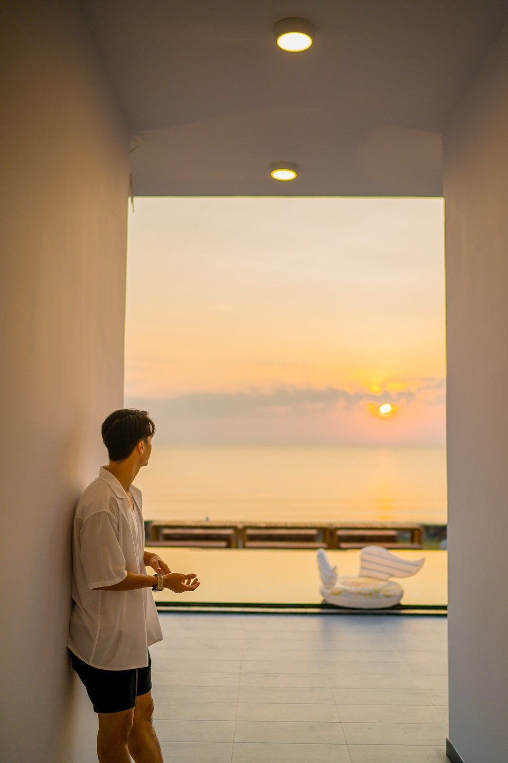 HR15060 บ้านพักติดทะเลชะอำ The Leon Beach Pool Villa Cha Am