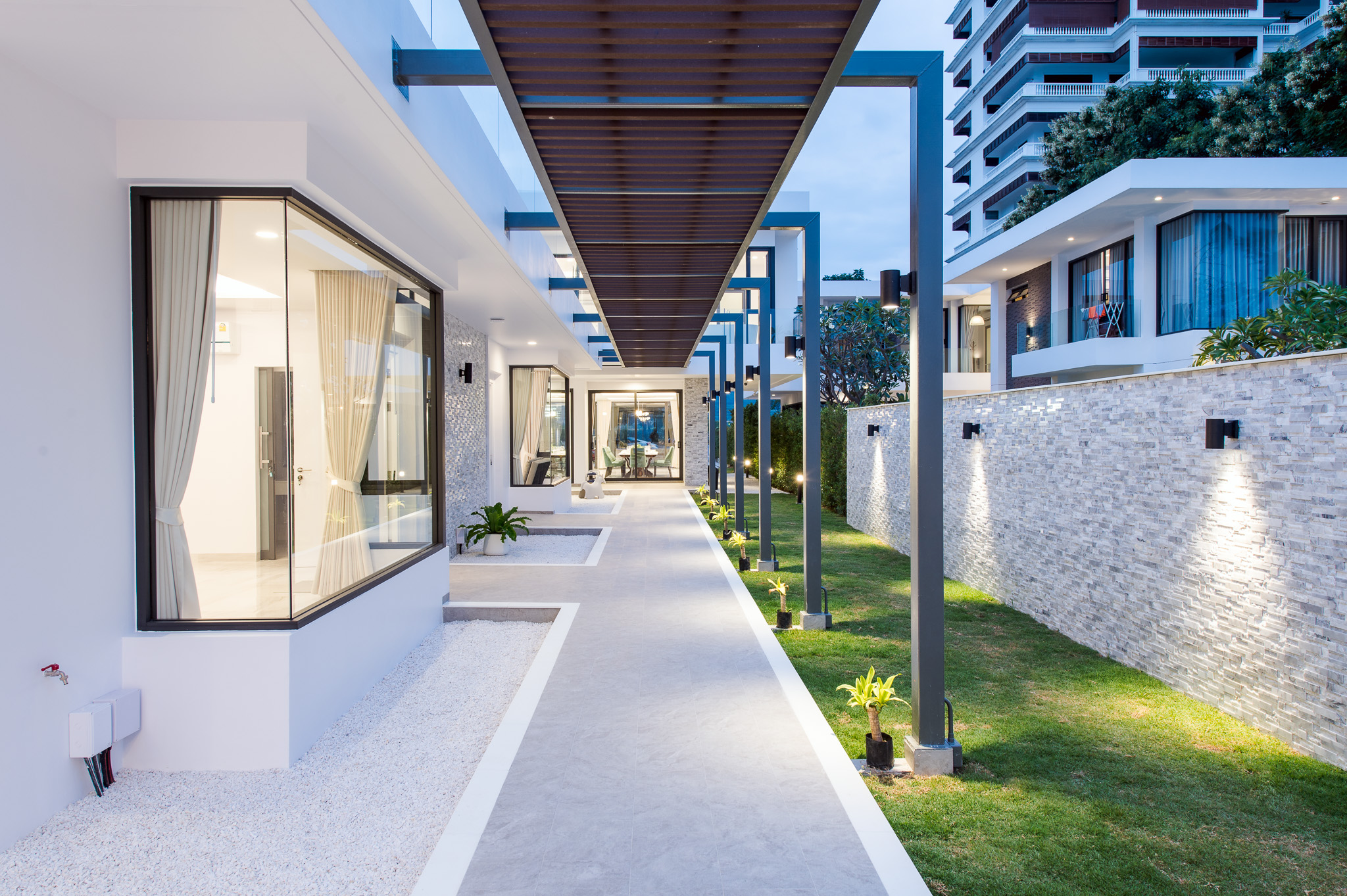 HR15066 บ้านพักติดทะเลหัวหิน The Casa Rocca Beach Villa HuaHin