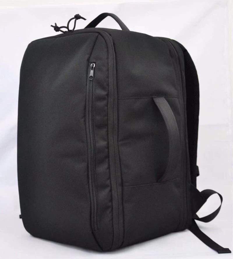 กระเป๋าเป้ ยี่ห้อSotac รุ่น Jumbo Range คุณสมบัติ : วัสดุทำจาก ผ้า900D กระเป๋าสำหรับลงสนามซ้อมยิงปืน โดดเด่นด้วยช่องเก็บของมากมาย มีช่องสำหรับเก็บปืนสั้นได้2กระบอก ตัวกระเป๋ามีการบุฟองน้ำกันกระแทรกในดีเยี่ยม มี6สีให้เลือก สีดำ สีเทา สีมัลติแคมดำ Red Thund