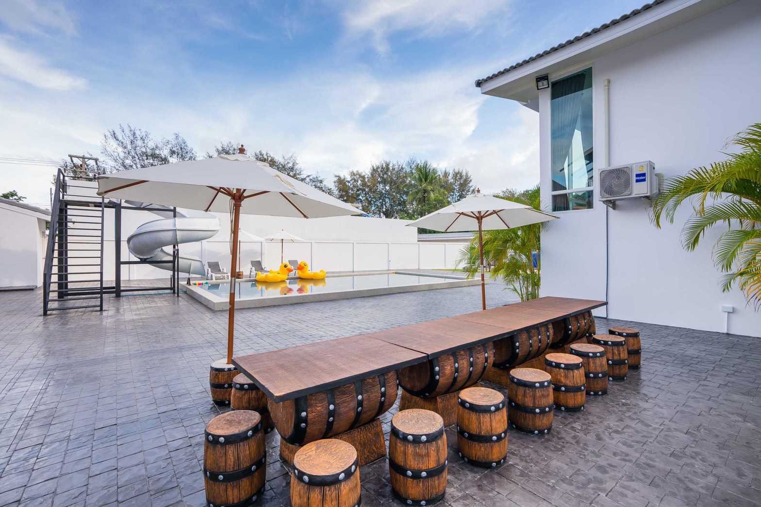 HR15067 บ้านพักใกล้ทะเลชะอำ The Great Beach Pool Villa Cha Am