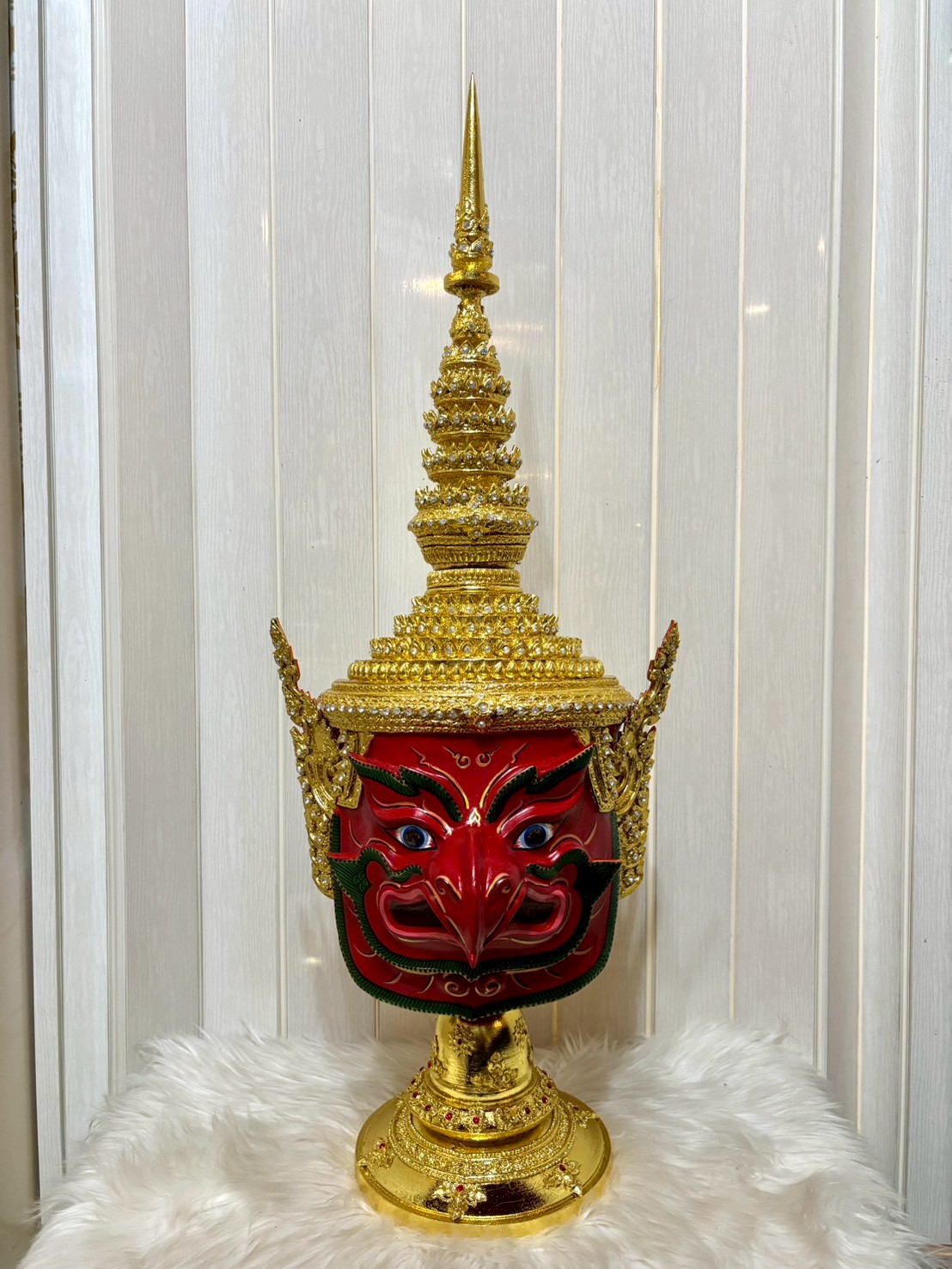 พญาครุฑ ยอดแหลม ขนาดครอบ (สีแดง)