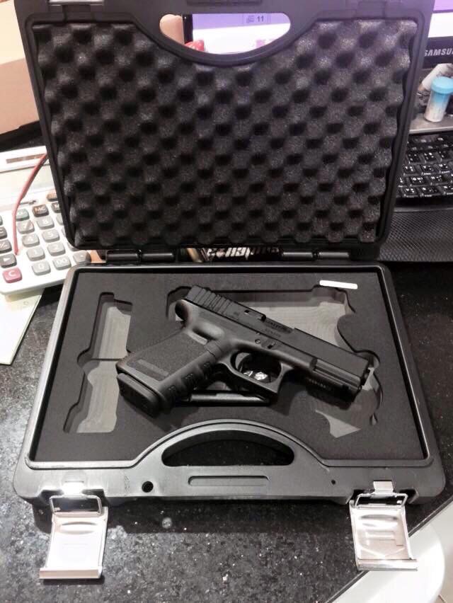 New.ปืนสั้น VFC GLOCK19 มาพร้อมกล่องปืน แรง แม่น ราคาพิเศษ