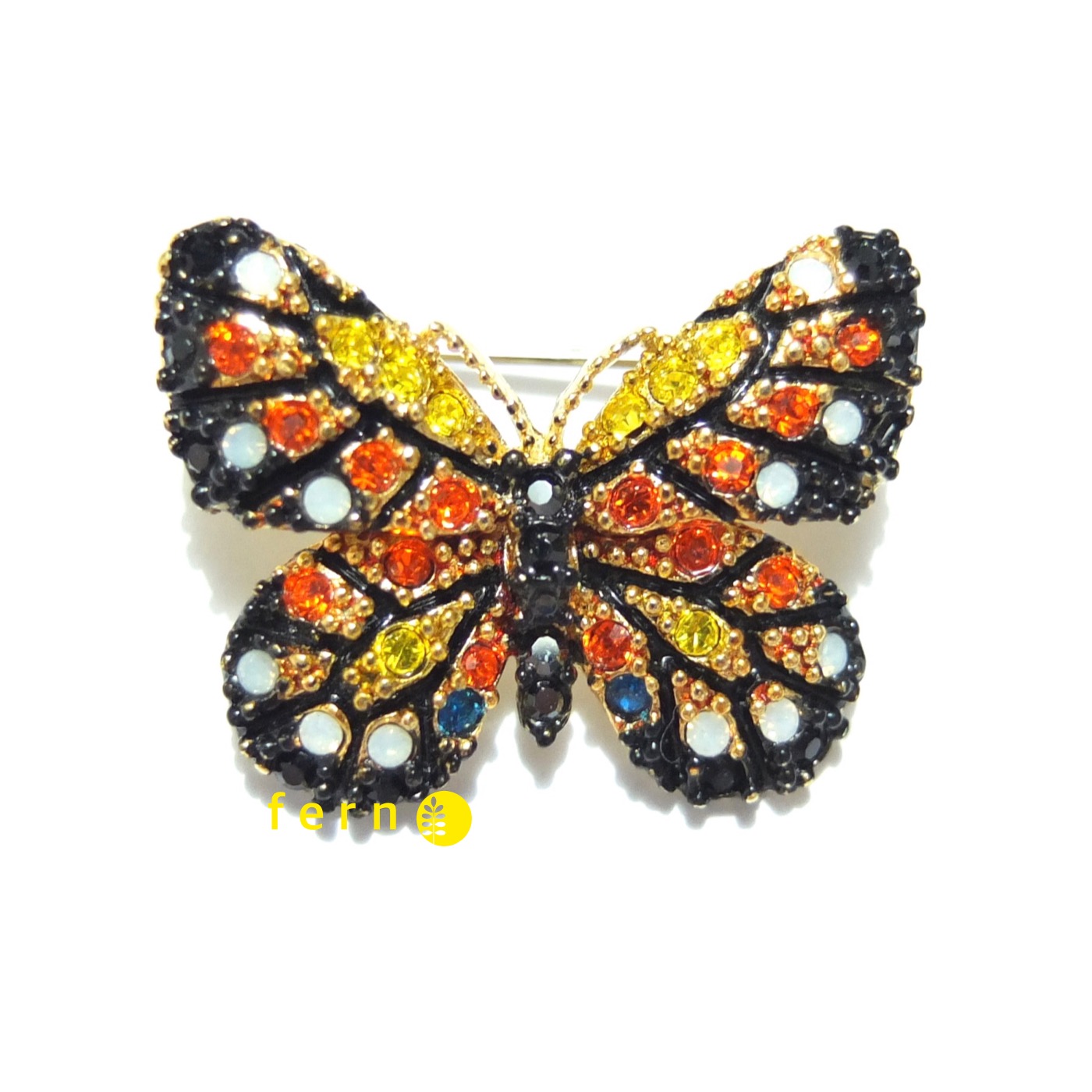 เข็มกลัดผีเสื้องานจิวเวลรี่แต่งคริสตัลสีรวม ขนาดเล็กน่ารัก งานสวย 2.6 x 2 cm fashion jewelry