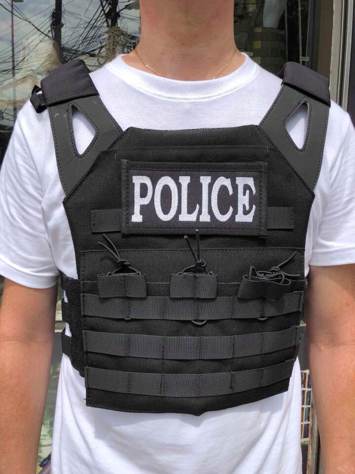 🔥New.สินค้ามาใหม่ครับ🔥 ปลอกเกราะ ผ้า Cordura มี สี ดำ เขียว ทราย 💰 1,500 บาท 📌สนใจรายการไหนเพิ่มเติมดูจากเว็บไซต์นี้ได้เลยครับ 📌❗️ราคาโปรโมชชั่นราคาพิเศษ ❗️📌 ✅ จำหน่ายอุปกรณ์ยุทธวิธีทุกช