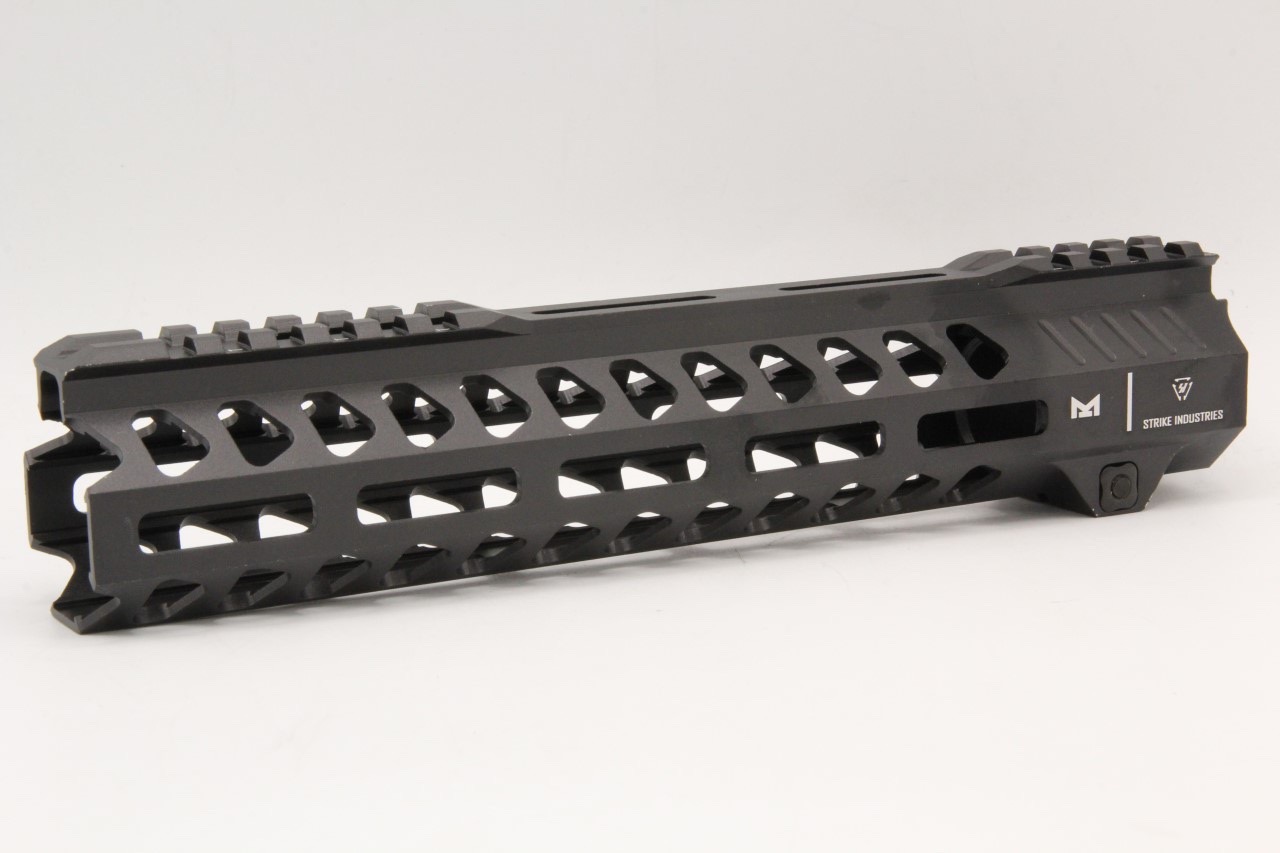 ชุดหน้า Strike Industries ระบบรางM-Lock (ชุดหน้าSI) มี4รุ่นให้เลือก รุ่นความยาว 7” รุ่นความยาว 10” รุ่นความยาว 12” รุ่นความยาว 15” สีดำ