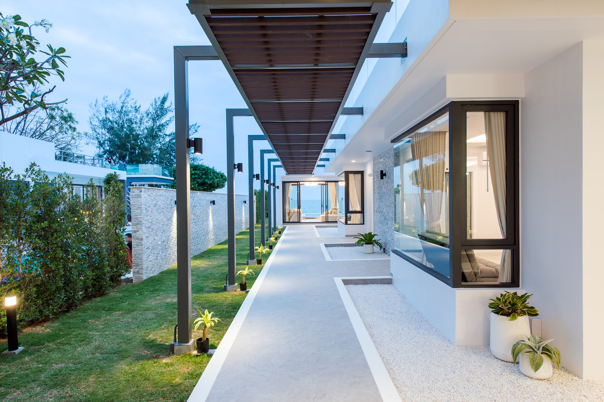 HR15066 บ้านพักติดทะเลหัวหิน The Casa Rocca Beach Villa HuaHin