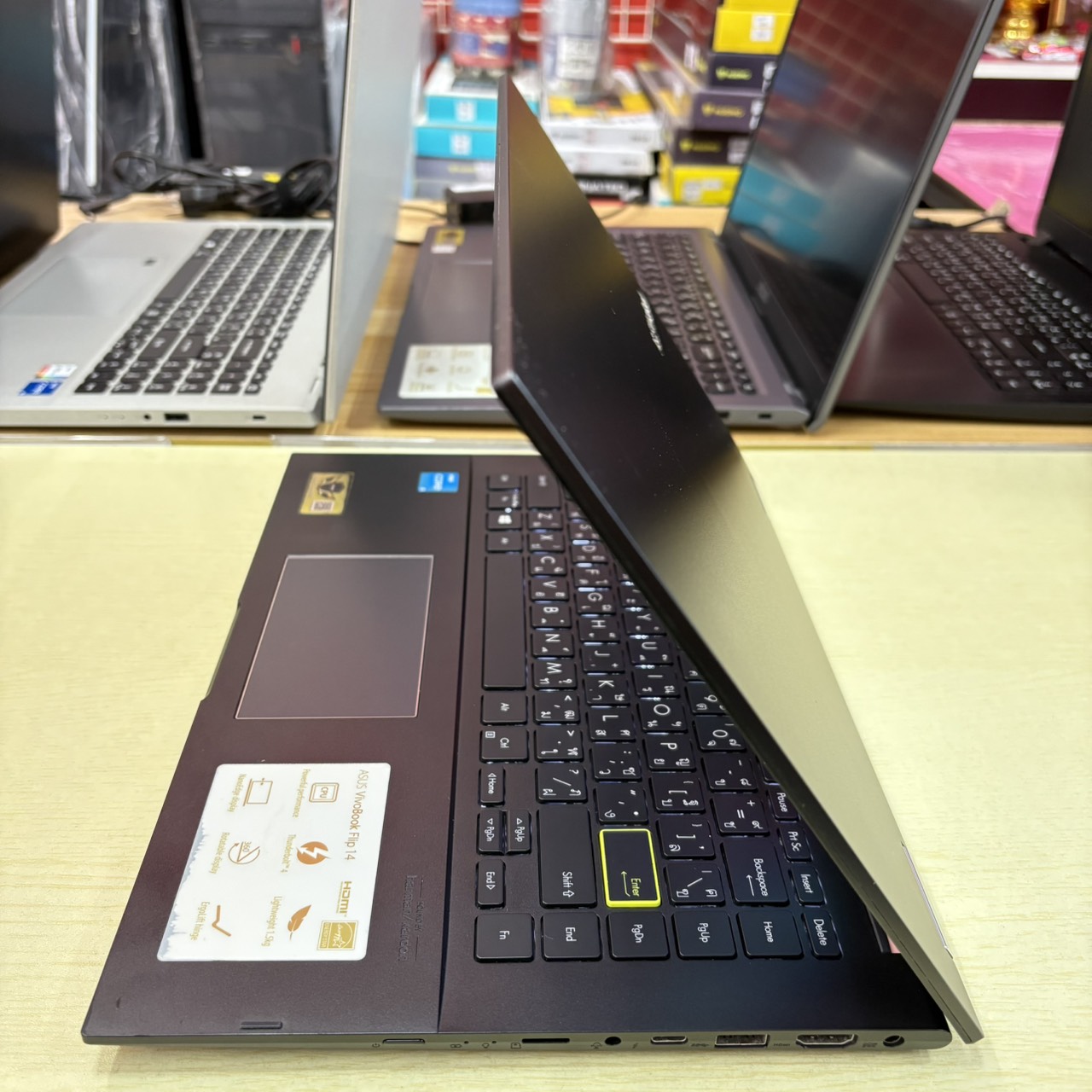 ASUS VIVOBOOOK FLIP 14 TP470EA-EC301WS สภาพเครื่อง 85% ติดฟิล์มกันรอยหน้าจอแล้ว ( 2 IN 1 ฝาพับ 360 องศา หน้าจอ Touch Screen + ปากกา )