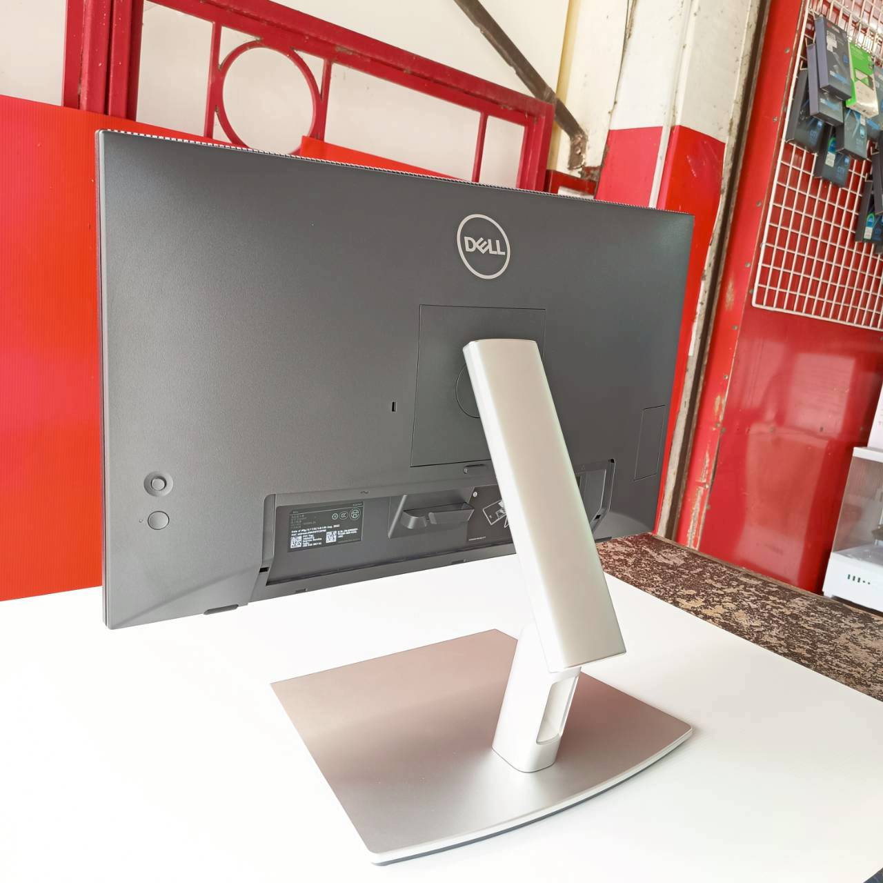 LED 23.8" DELL P242HT FHD IPS 60Hz Touch Screen HDMI+DP+Type C+USB+ลำโพงในตัว ประกันศูนย์9/10/2026