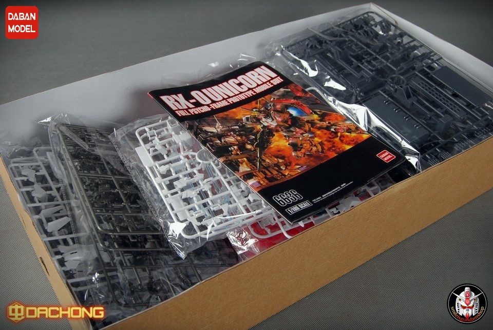 [PO]MG 1/100 RX-0 Unicorn Gundam + MS Cage[6636][DABAN]