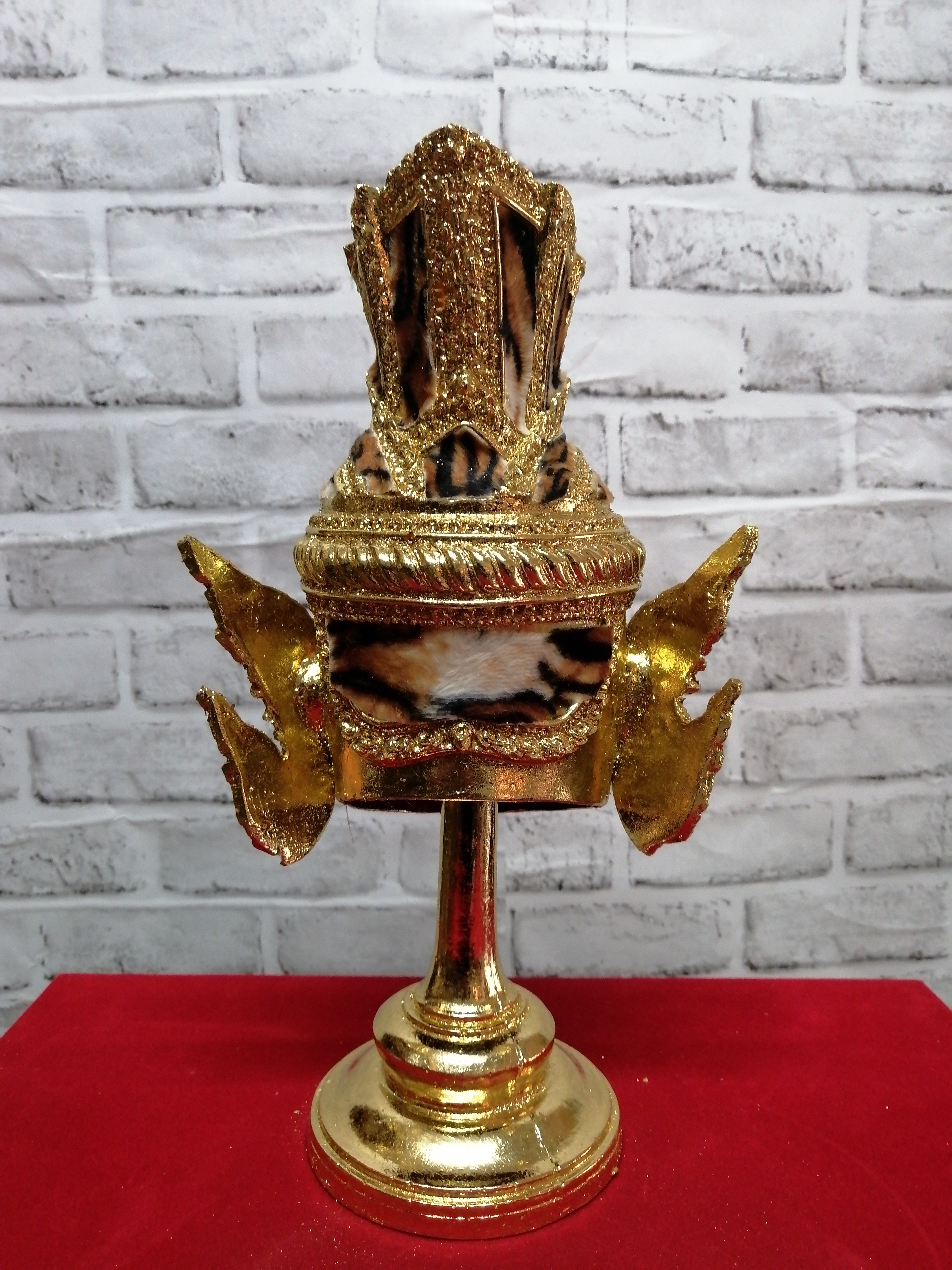 เศียรครู พ่อแก่ พระพรตมุณี ขนาดผลส้มโอ พร้อมฐานปิดทอง