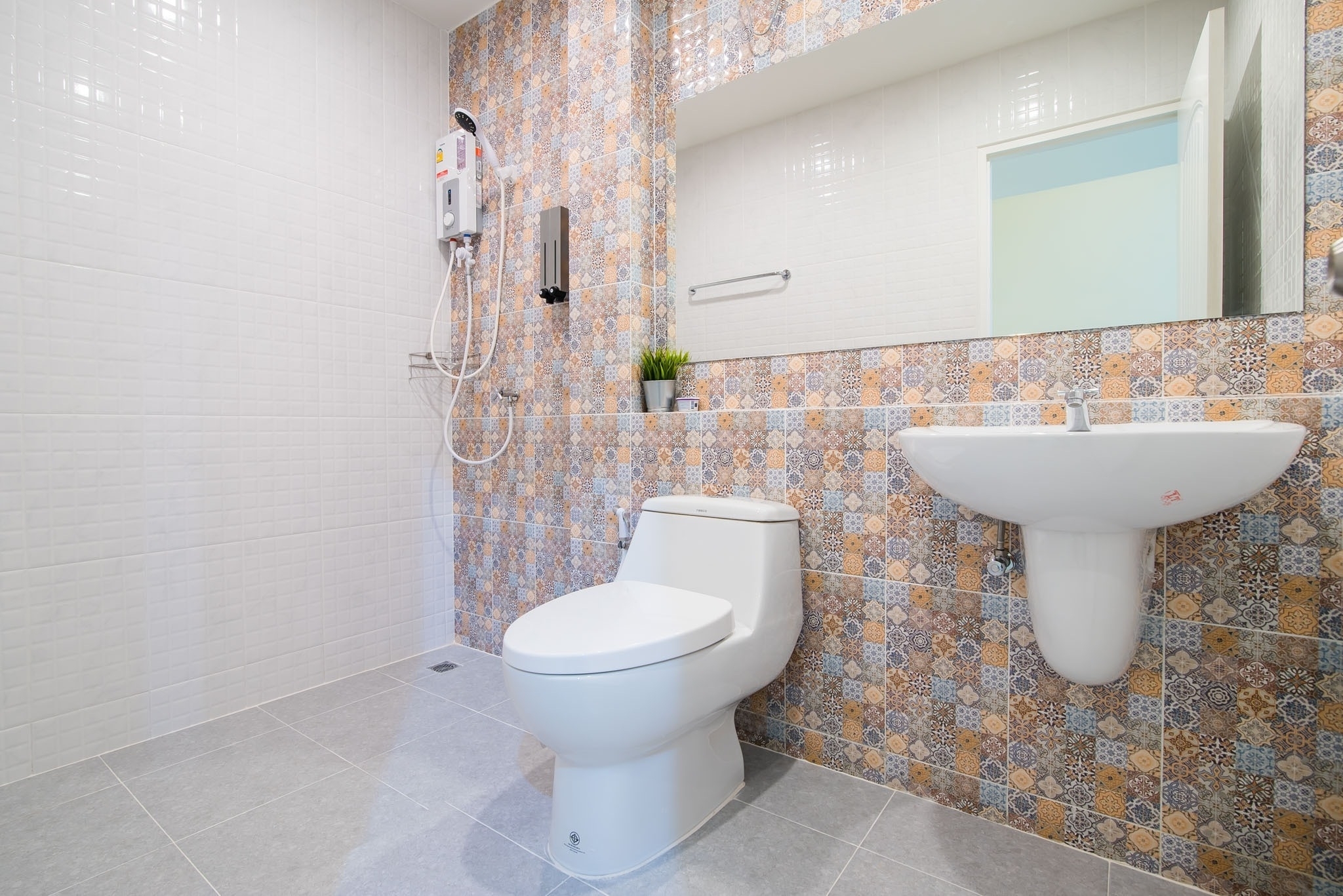 HR7005 บ้านพักชะอำ บ้านพาสเทล