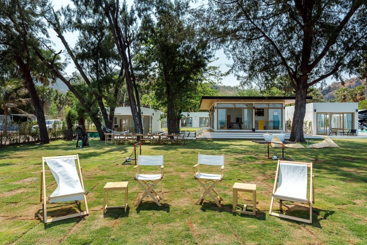 HR15080 The Bristol Beach Huahin Pool villa