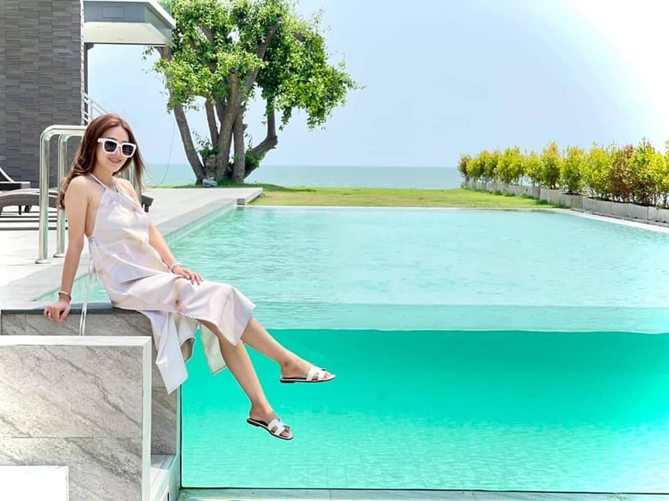 HR15039 บ้านพักติดทะเลหัวหิน The Premium Beach Villa Hua Hin