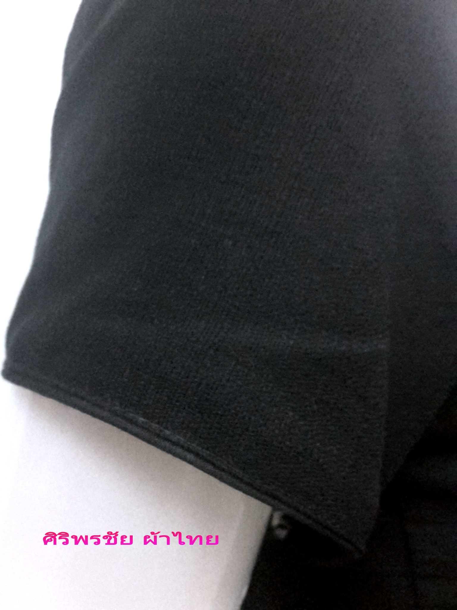 เสื้อผ้าไทยสีดำ เสื้อผ้าฝ้ายสีดำ เสื้อใส่ผ้าซิ่นสีดำ เสื้อผ้าฝ้ายสีดำคอจีนกระดุมหน้า
