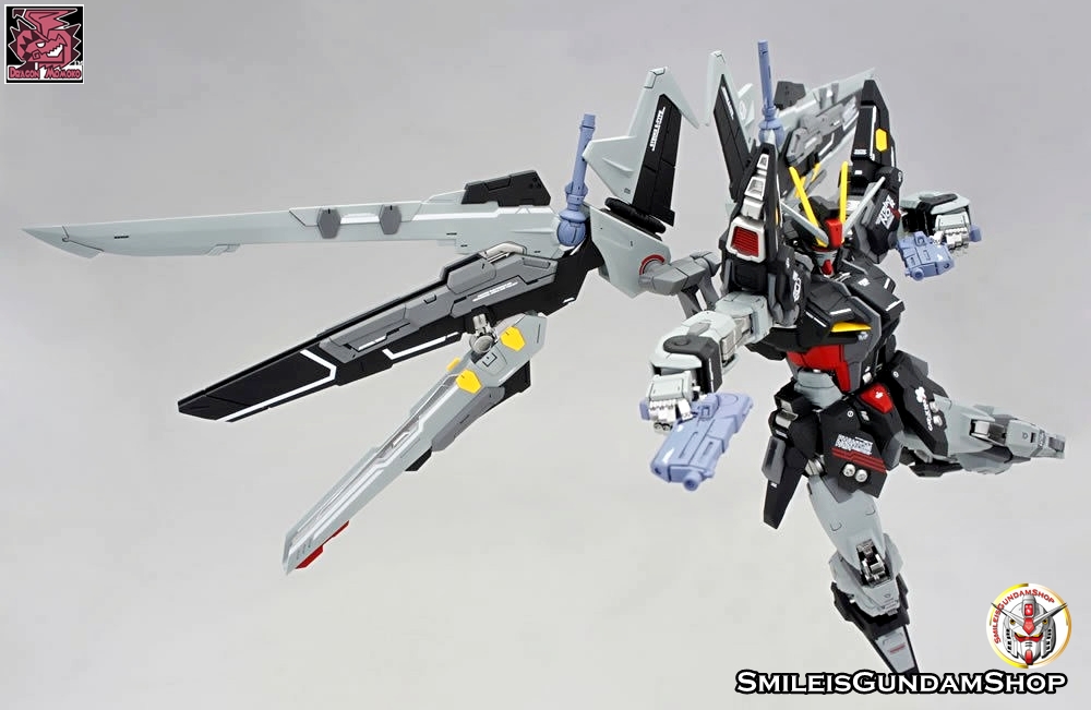 [PO]MG 1/100 STRIKE NOIR GUNDAM [โมจีนMomoko]กล่องน้ำตาล