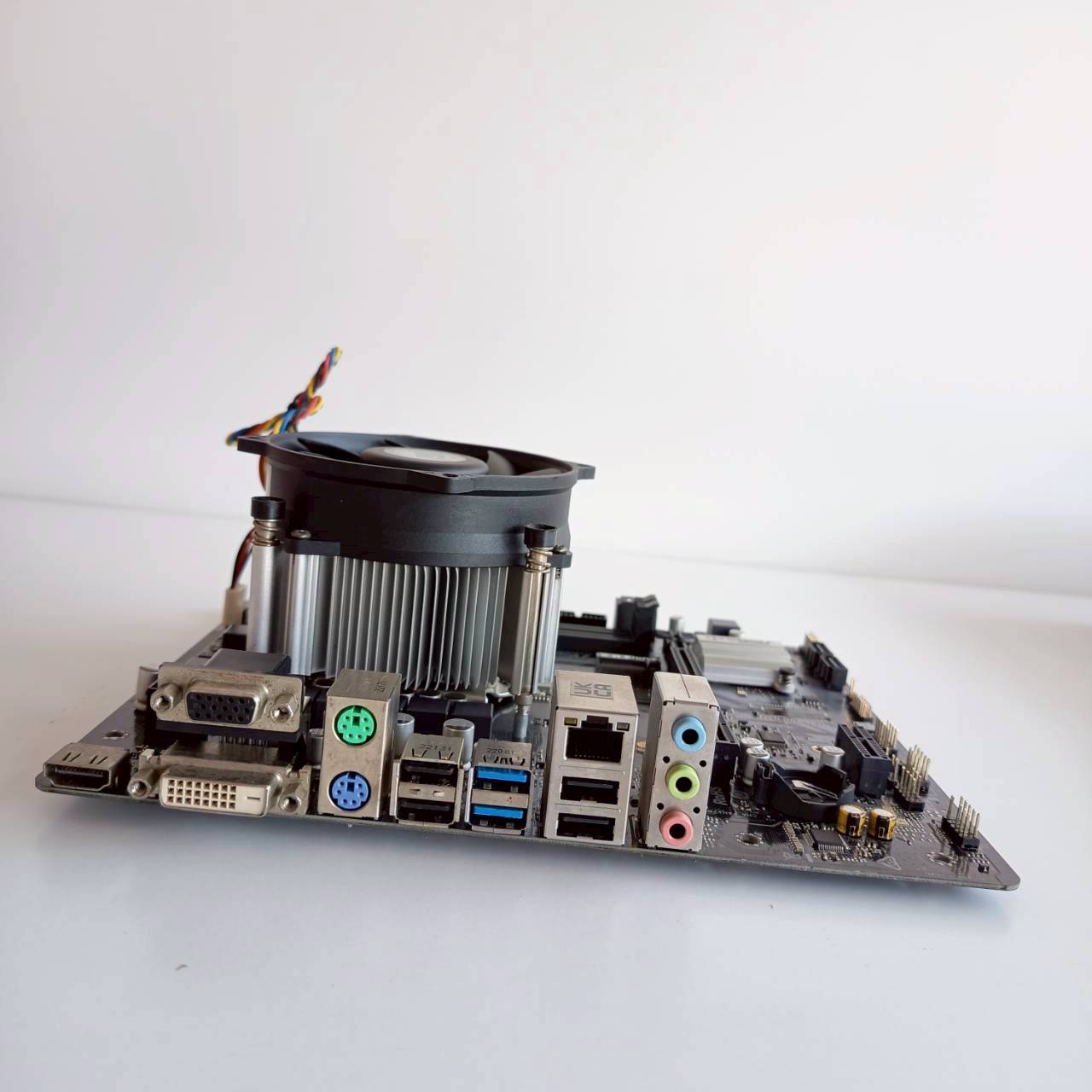 CPU + M/B CPU Core i3-10105F 3.70GHz M/B Asrock H510M-HDV (1200) ประกัน 2 เดือน