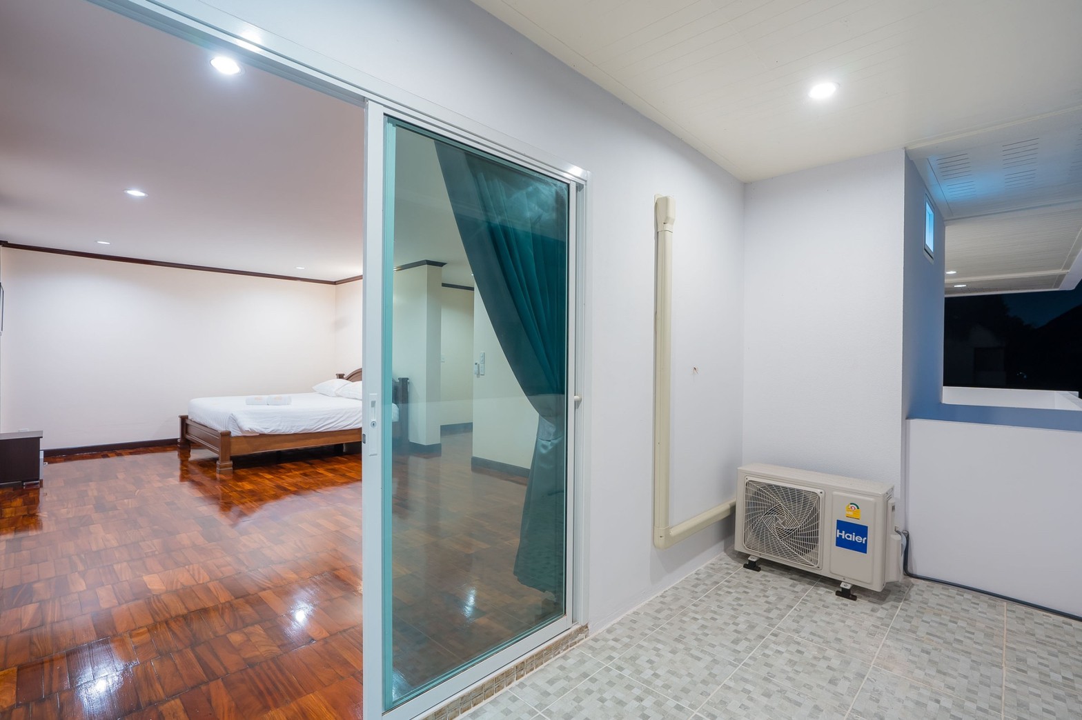 HR15067 บ้านพักใกล้ทะเลชะอำ The Great Beach Pool Villa Cha Am